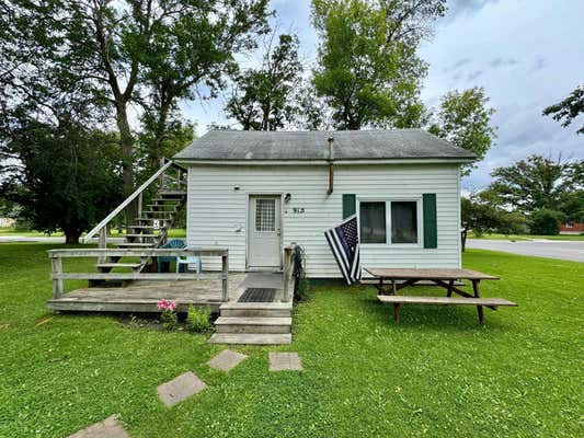 912 STEENERSON ST NE, WARROAD, MN 56763 - Image 1