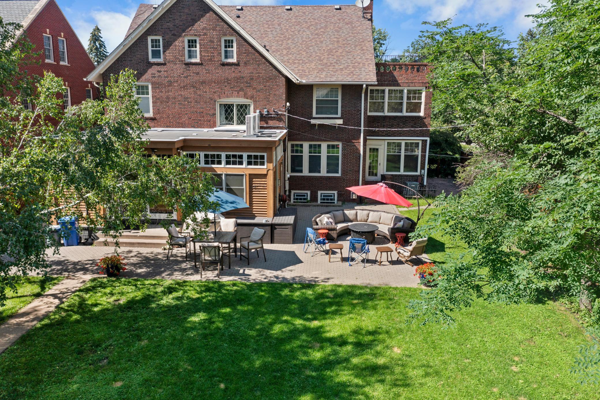 Saint Paul, Minnesota, 55105, United States, 6 Bedrooms Bedrooms, ,5 BathroomsBathrooms,Residential,Pending,2011867