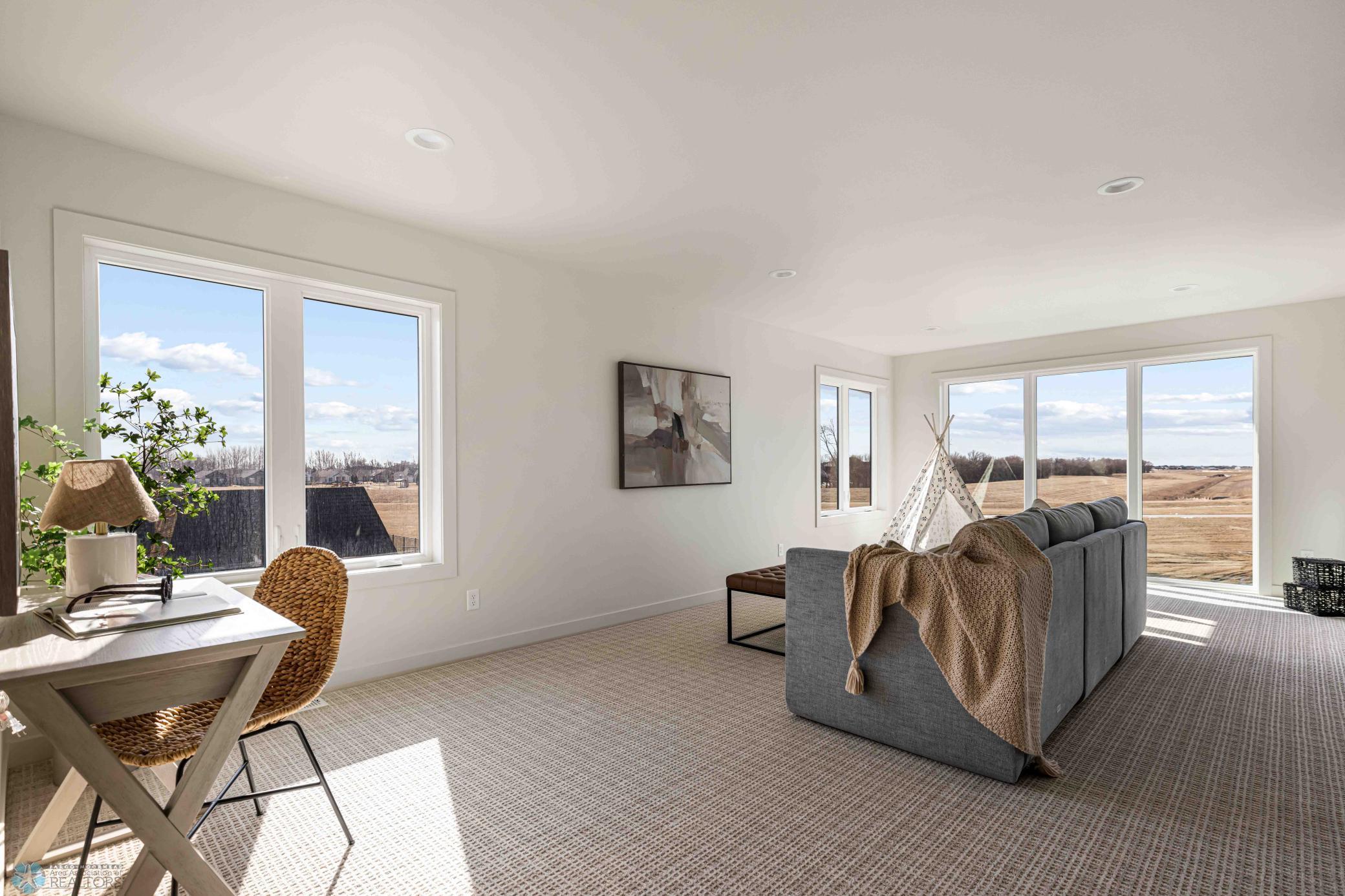 Fargo, North Dakota, 58104, United States, 6 Bedrooms Bedrooms, ,6 BathroomsBathrooms,Residential,Active,1762841