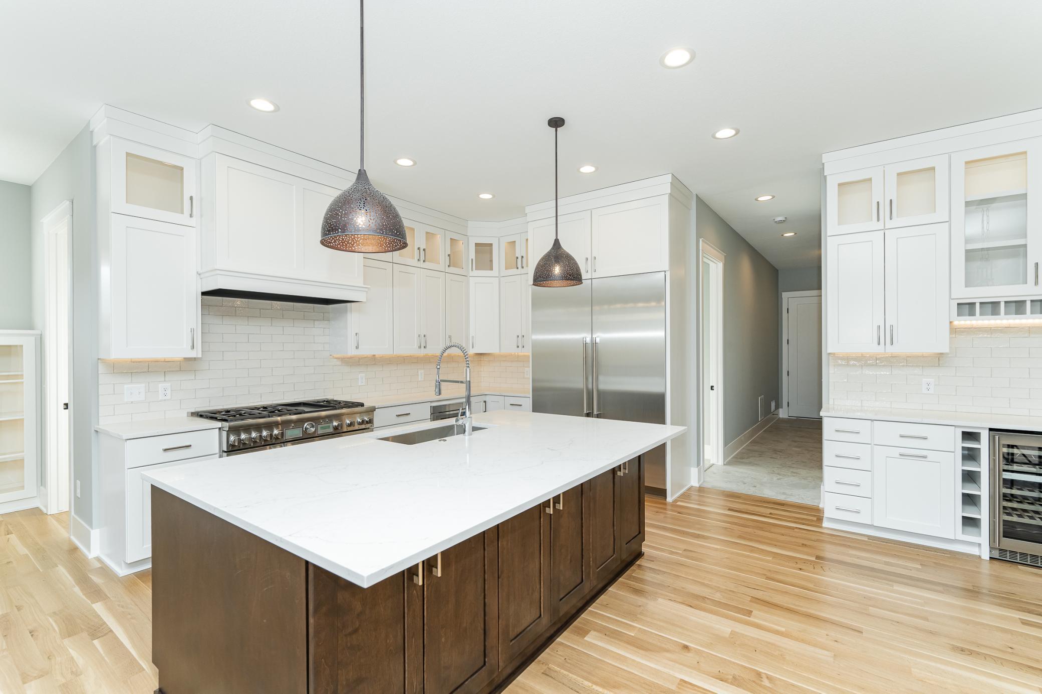 Rochester, Minnesota, 55902, United States, 5 Bedrooms Bedrooms, ,6 BathroomsBathrooms,Residential,Active,1892599