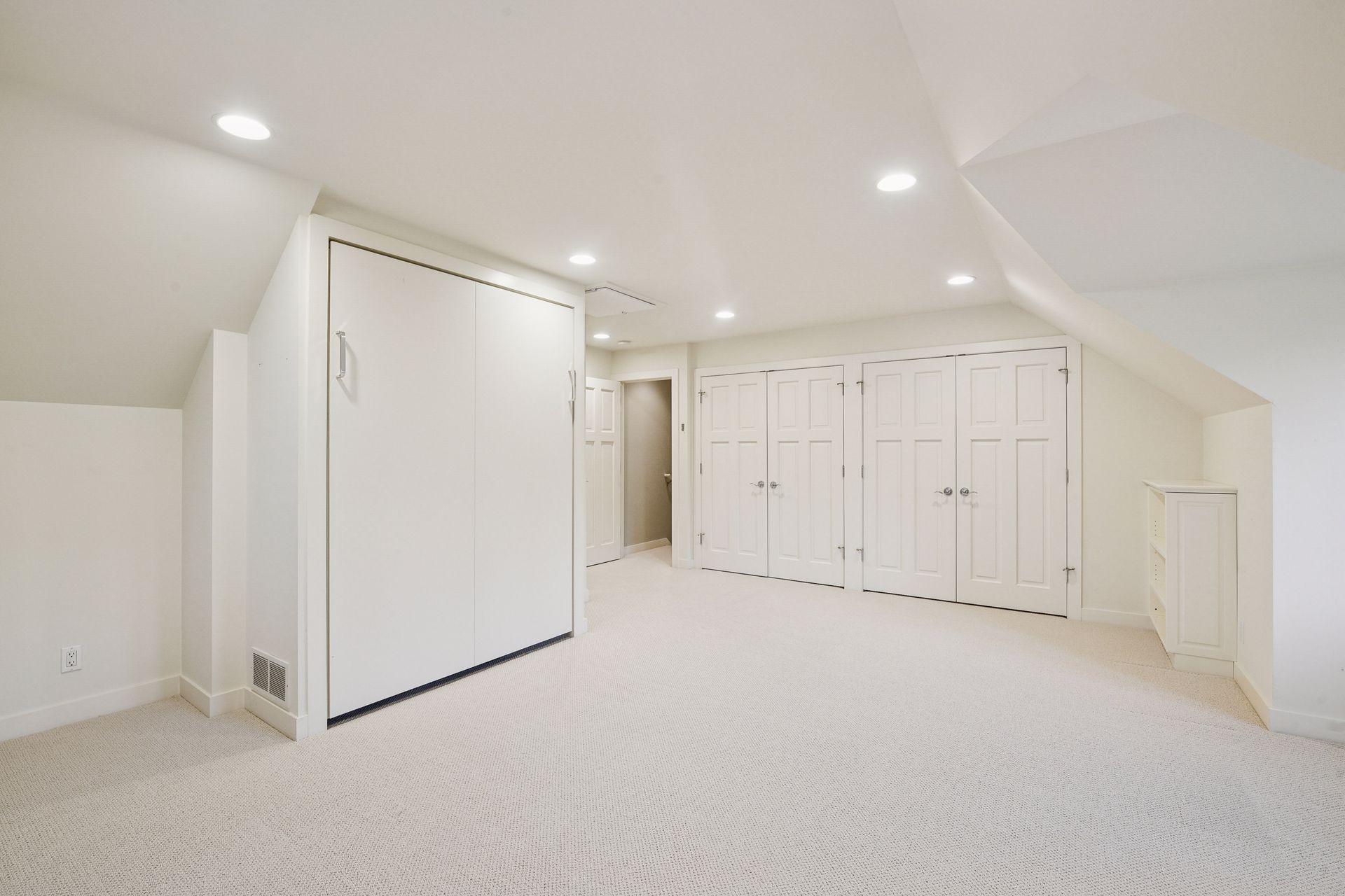 Minneapolis, Minnesota, 55439, United States, 5 Bedrooms Bedrooms, ,5 BathroomsBathrooms,Residential,Active,1944273