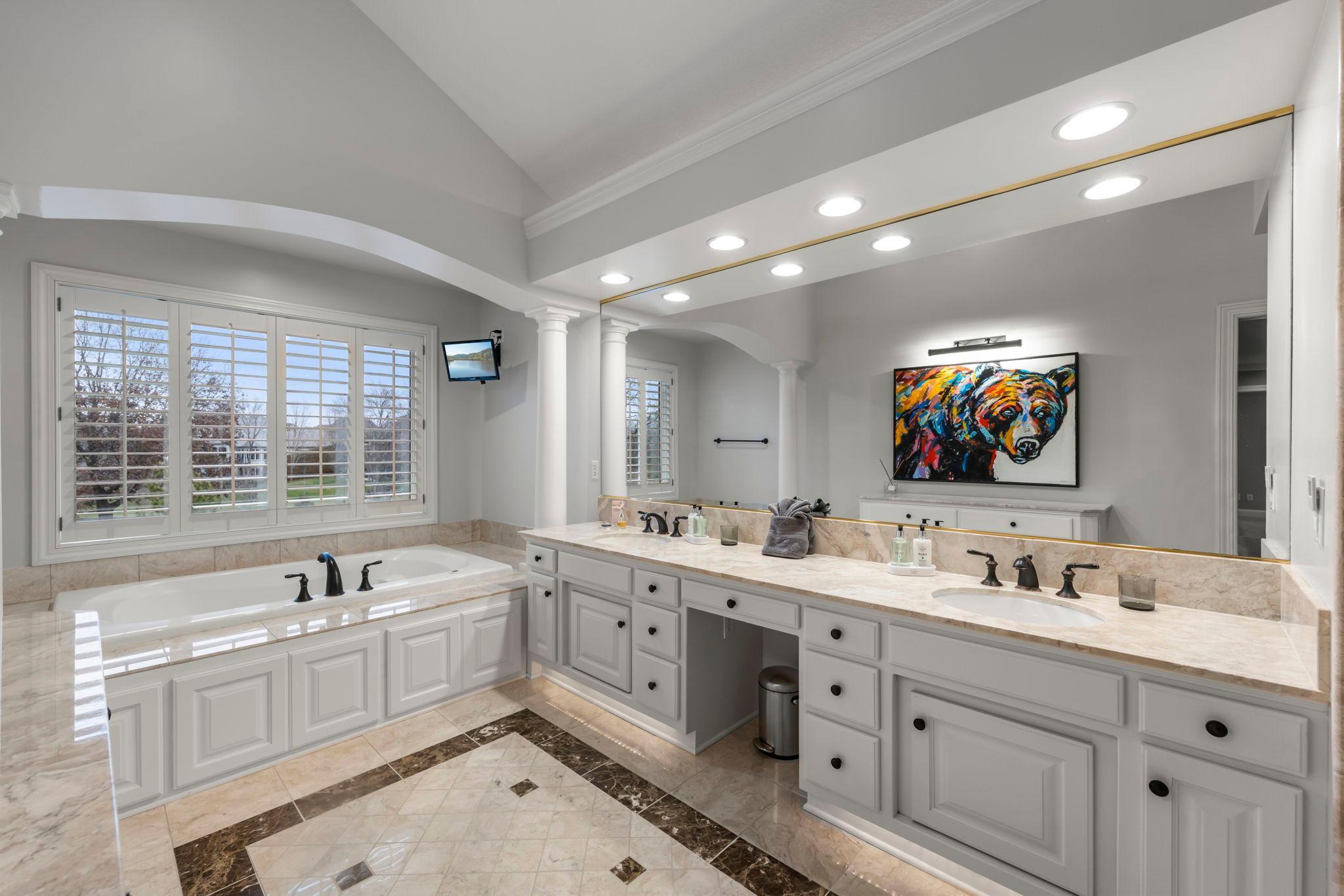 Eden Prairie, Minnesota, 55347, United States, 5 Bedrooms Bedrooms, ,6 BathroomsBathrooms,Residential,Active,1997621