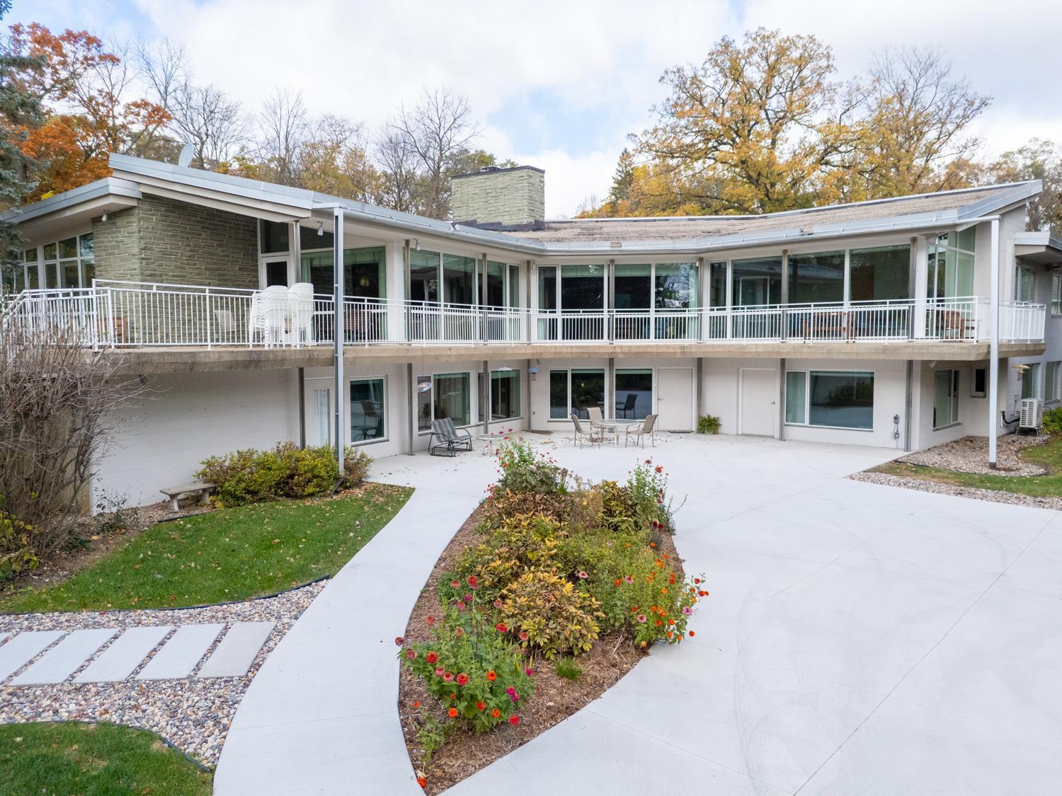 Rochester, Minnesota, 55902, United States, 10 Bedrooms Bedrooms, ,6 BathroomsBathrooms,Residential,Active,1970931