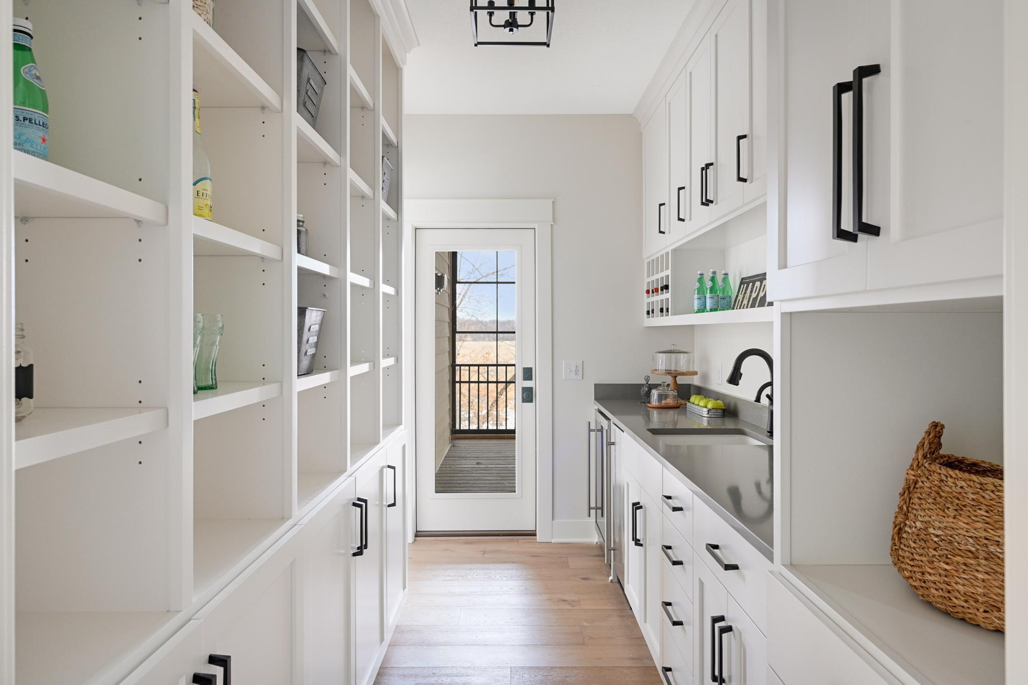 Prior Lake, Minnesota, 55372, United States, 5 Bedrooms Bedrooms, ,5 BathroomsBathrooms,Residential,Active,1989755