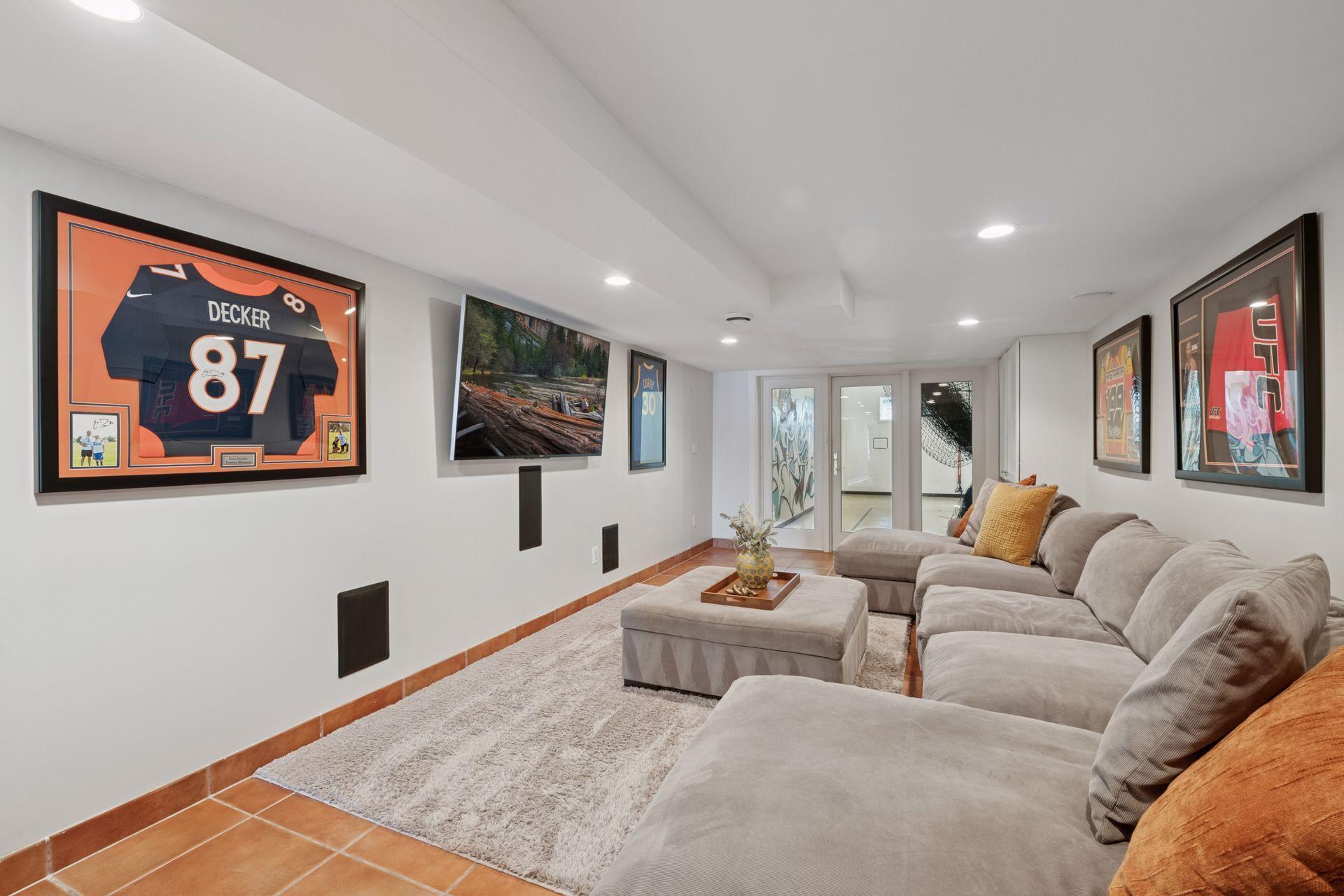 Minneapolis, Minnesota, 55441, United States, 4 Bedrooms Bedrooms, ,3 BathroomsBathrooms,Residential,Active,1953266