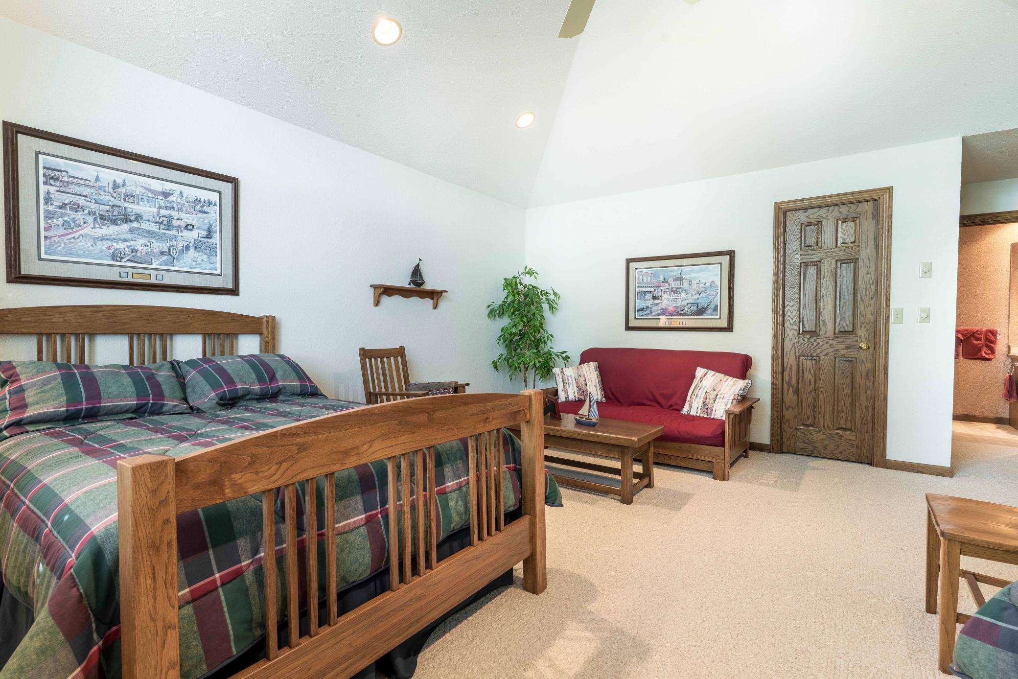 Alexandria, Minnesota, 56308, United States, 4 Bedrooms Bedrooms, ,6 BathroomsBathrooms,Residential,Active,1964256