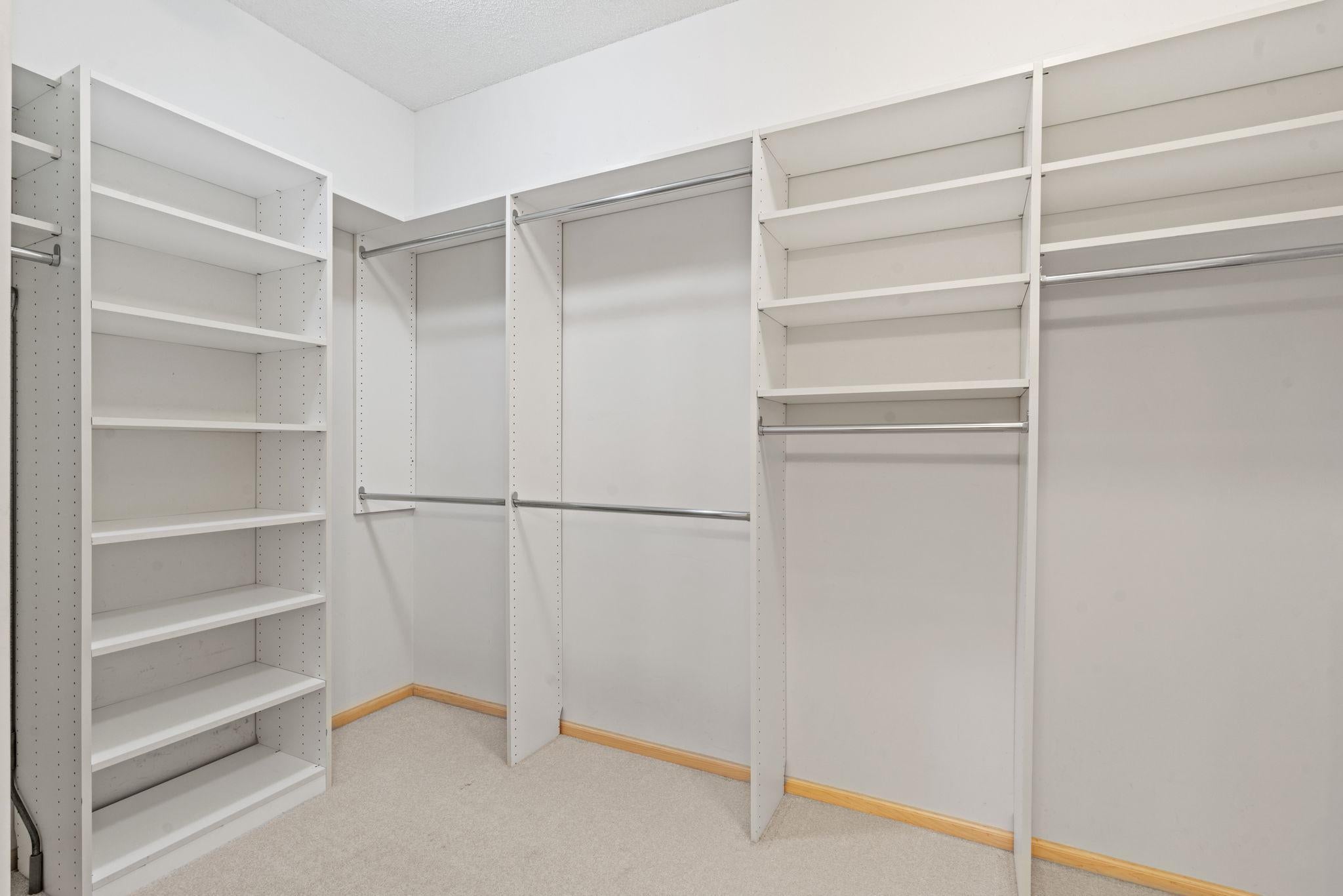 Wayzata, Minnesota, 55391, United States, 4 Bedrooms Bedrooms, ,3 BathroomsBathrooms,Residential,Active,1953718