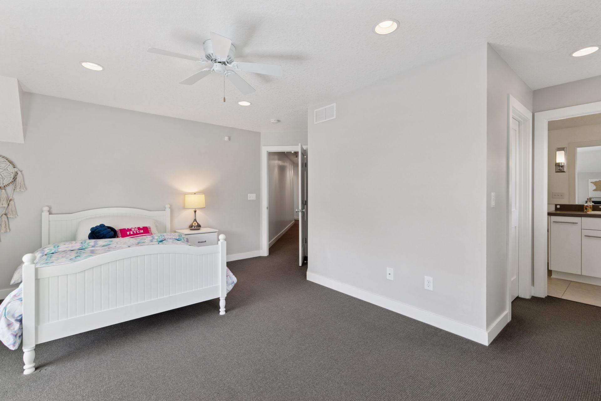 Minneapolis, Minnesota, 55410, United States, 5 Bedrooms Bedrooms, ,5 BathroomsBathrooms,Residential,Active,1929403