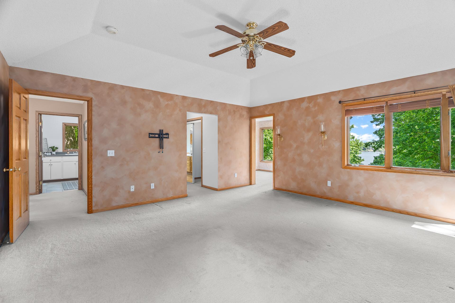 Prior Lake, Minnesota, 55372, United States, 4 Bedrooms Bedrooms, ,4 BathroomsBathrooms,Residential,Active,1995257