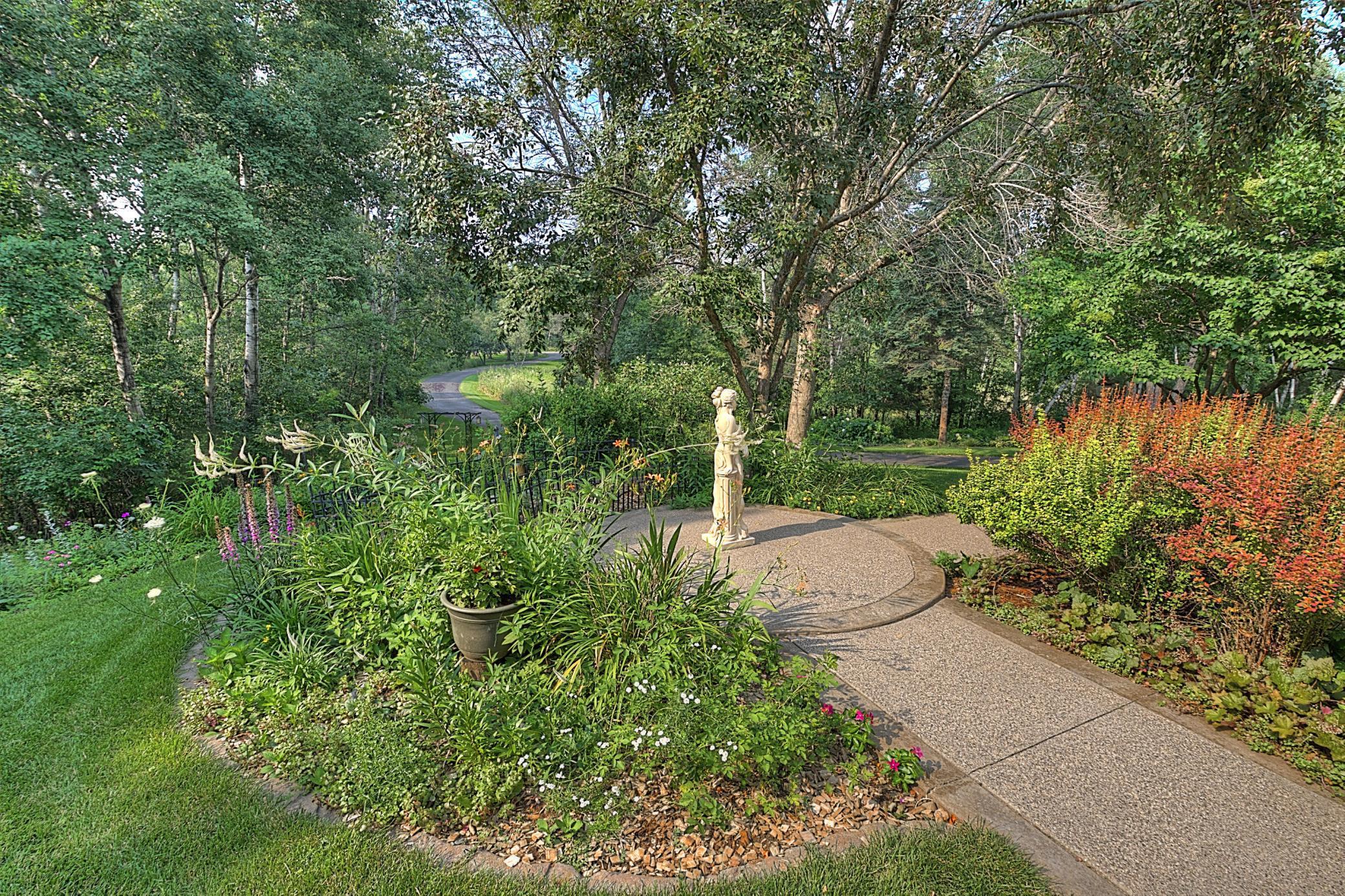 Stillwater, Minnesota, 55082, United States, 6 Bedrooms Bedrooms, ,5 BathroomsBathrooms,Residential,Active,1834479