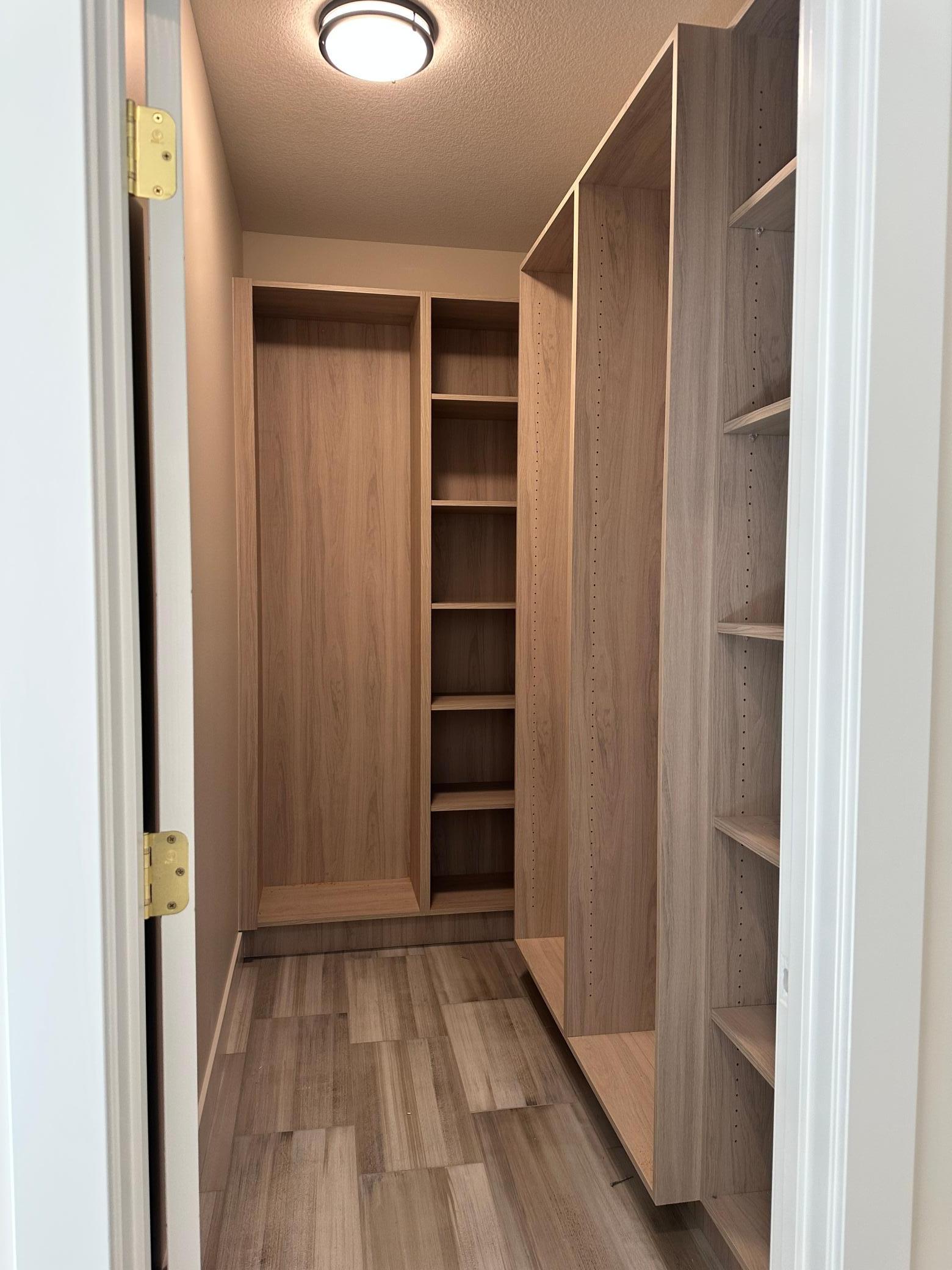 Rochester, Minnesota, 55901, United States, 5 Bedrooms Bedrooms, ,3 BathroomsBathrooms,Residential,Active,2007109