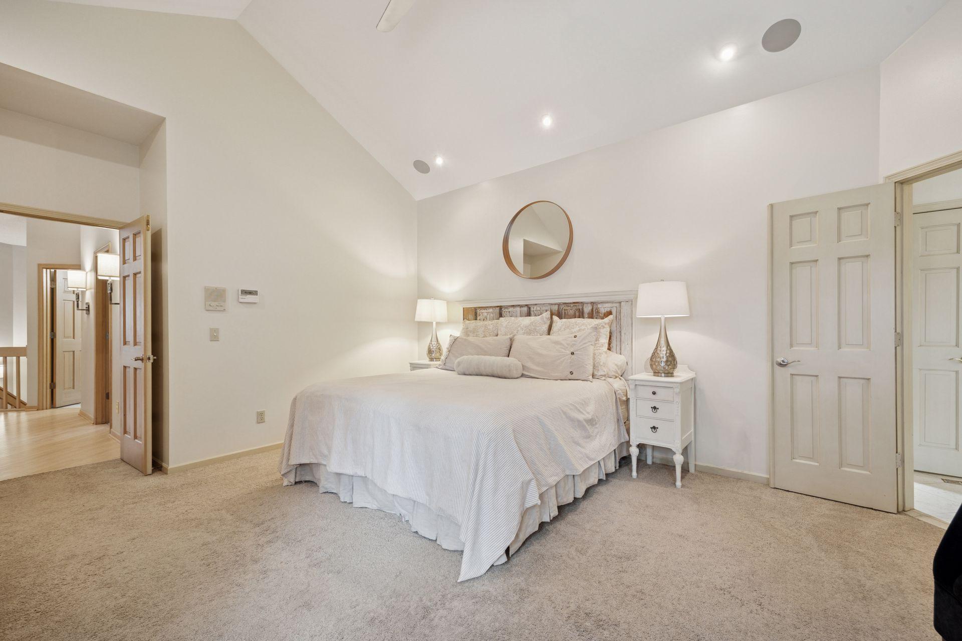 Eden Prairie, Minnesota, 55347, United States, 5 Bedrooms Bedrooms, ,5 BathroomsBathrooms,Residential,Active,2007097