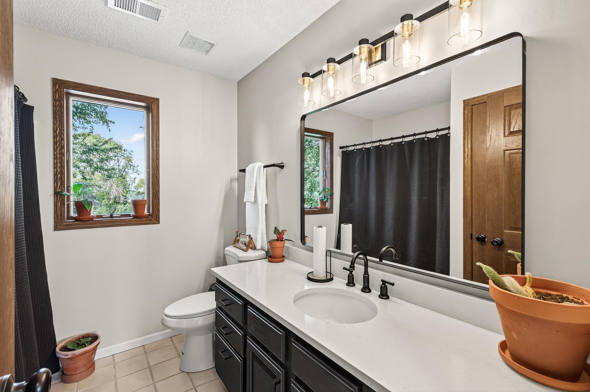 Lindstrom, Minnesota, 55045, United States, 5 Bedrooms Bedrooms, ,4 BathroomsBathrooms,Residential,Active,1920250