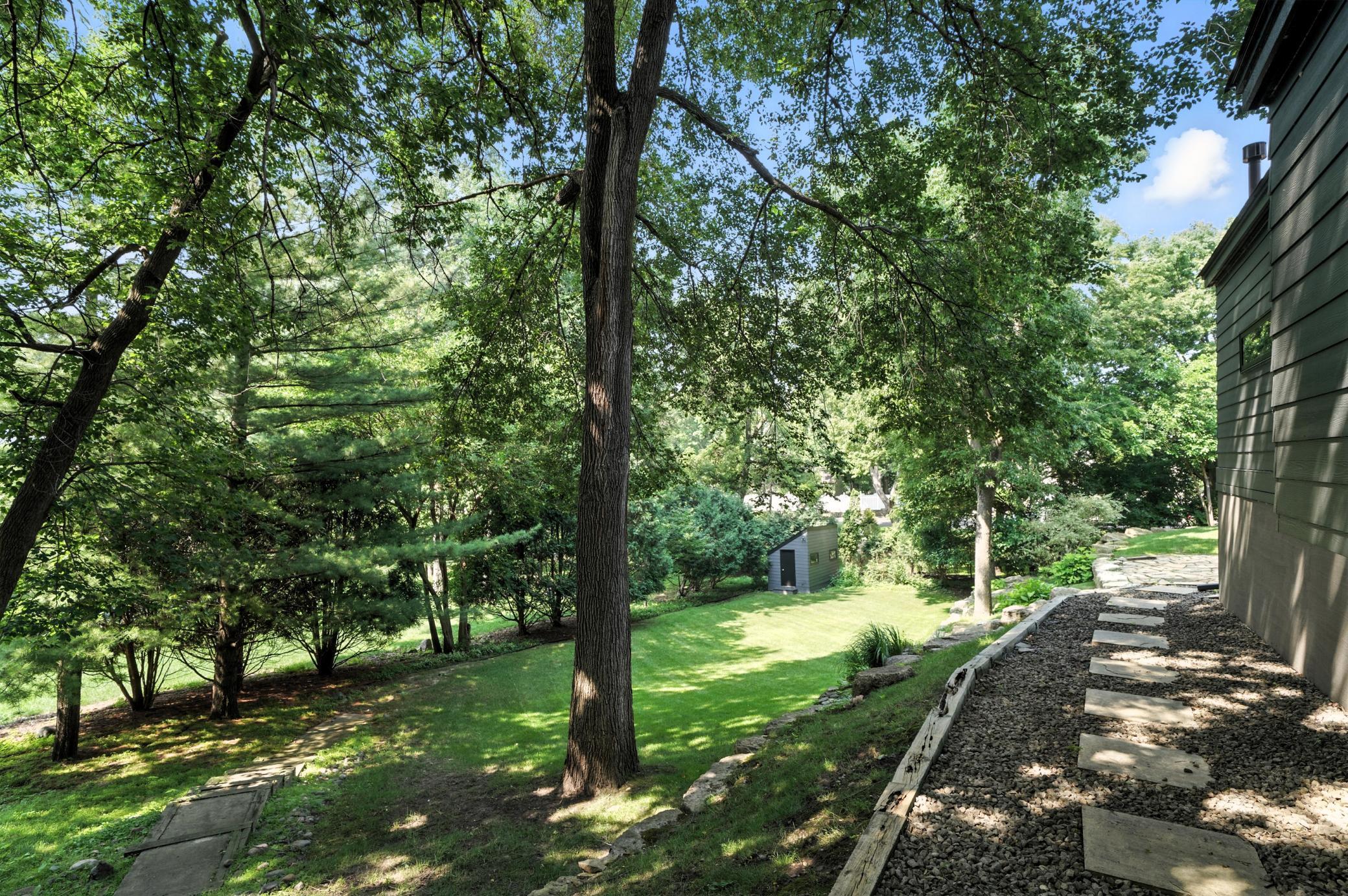 Minnetonka, Minnesota, 55345, United States, 5 Bedrooms Bedrooms, ,3 BathroomsBathrooms,Residential,Active,1971001