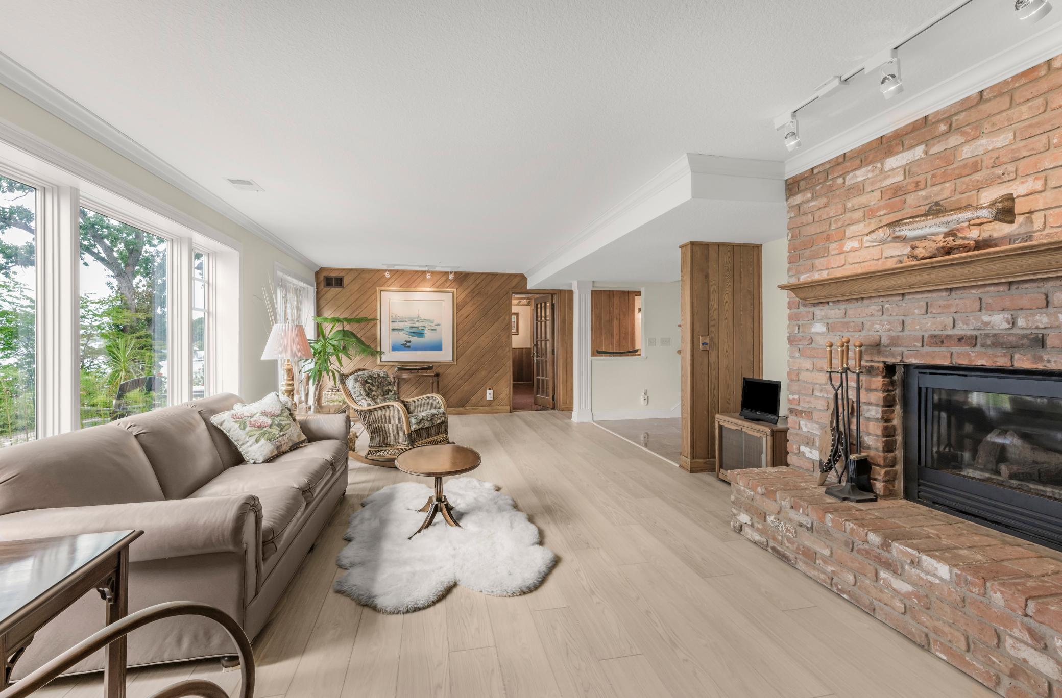 Orono, Minnesota, 55356, United States, 6 Bedrooms Bedrooms, ,6 BathroomsBathrooms,Residential,Active,1936632