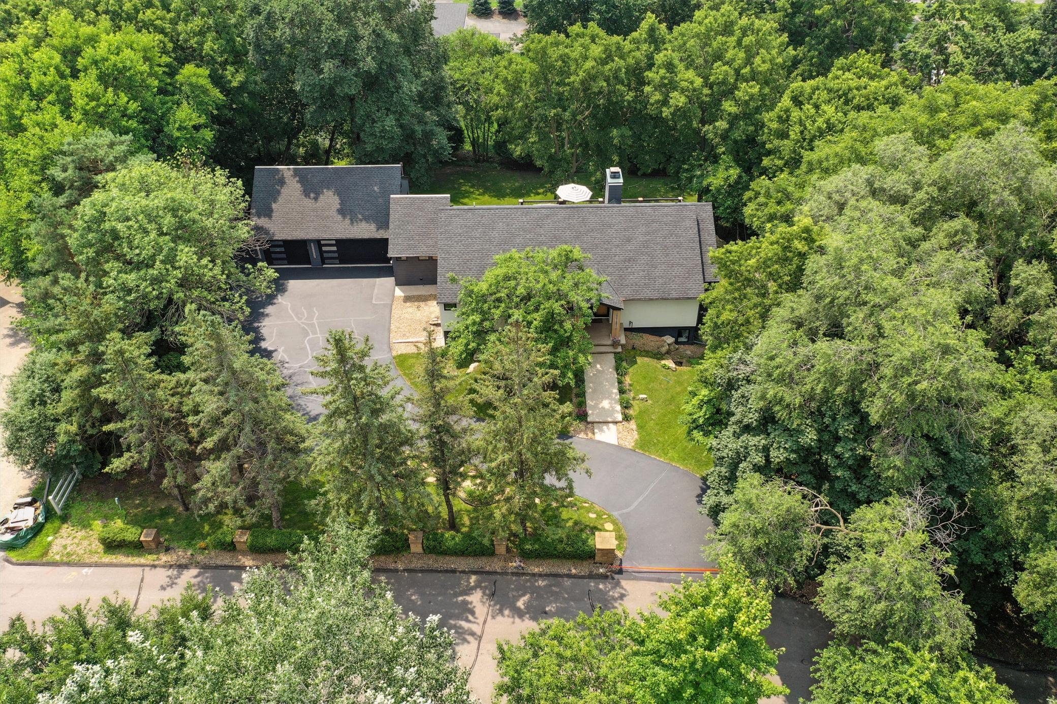 Minnetonka, Minnesota, 55345, United States, 5 Bedrooms Bedrooms, ,3 BathroomsBathrooms,Residential,Active,1971001