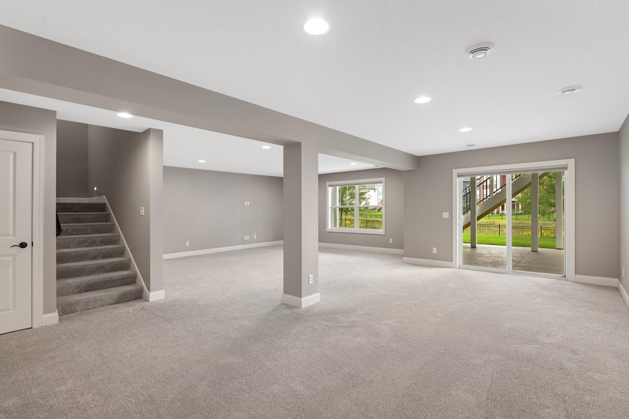 Lakeville, Minnesota, 55044, United States, 5 Bedrooms Bedrooms, ,6 BathroomsBathrooms,Residential,Active,1943786
