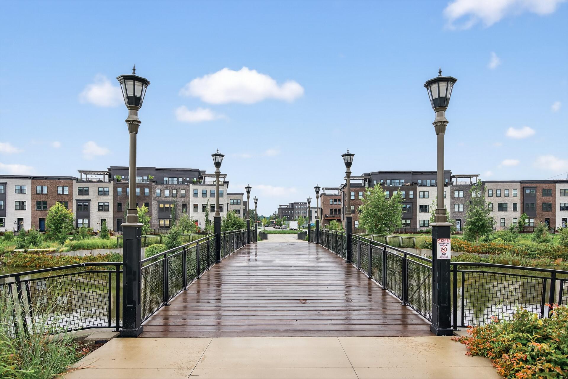 Saint Paul, Minnesota, 55116, United States, 4 Bedrooms Bedrooms, ,4 BathroomsBathrooms,Residential,Active,2003561