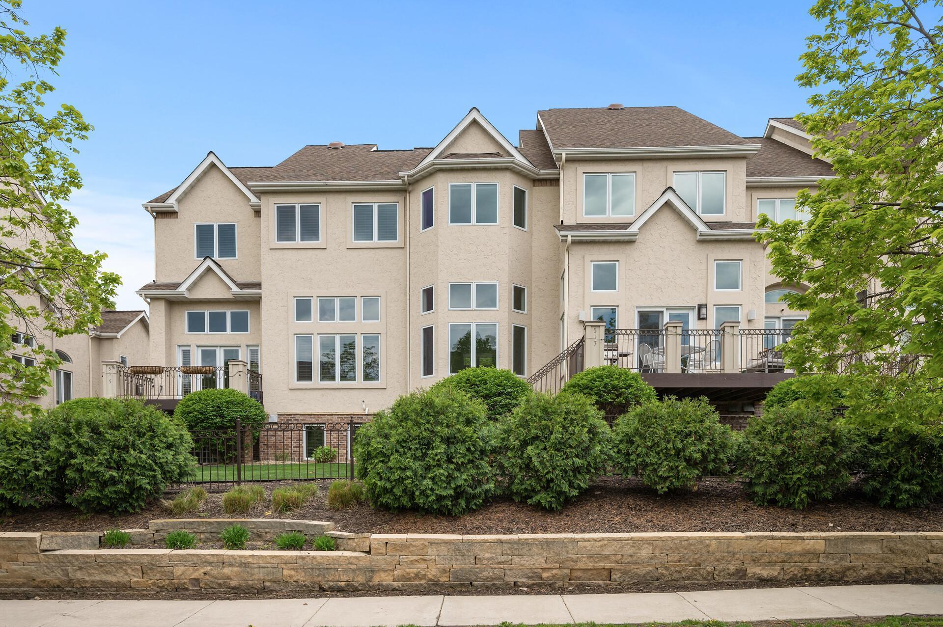 Minneapolis, Minnesota, 55401, United States, 4 Bedrooms Bedrooms, ,4 BathroomsBathrooms,Residential,Active,2003546