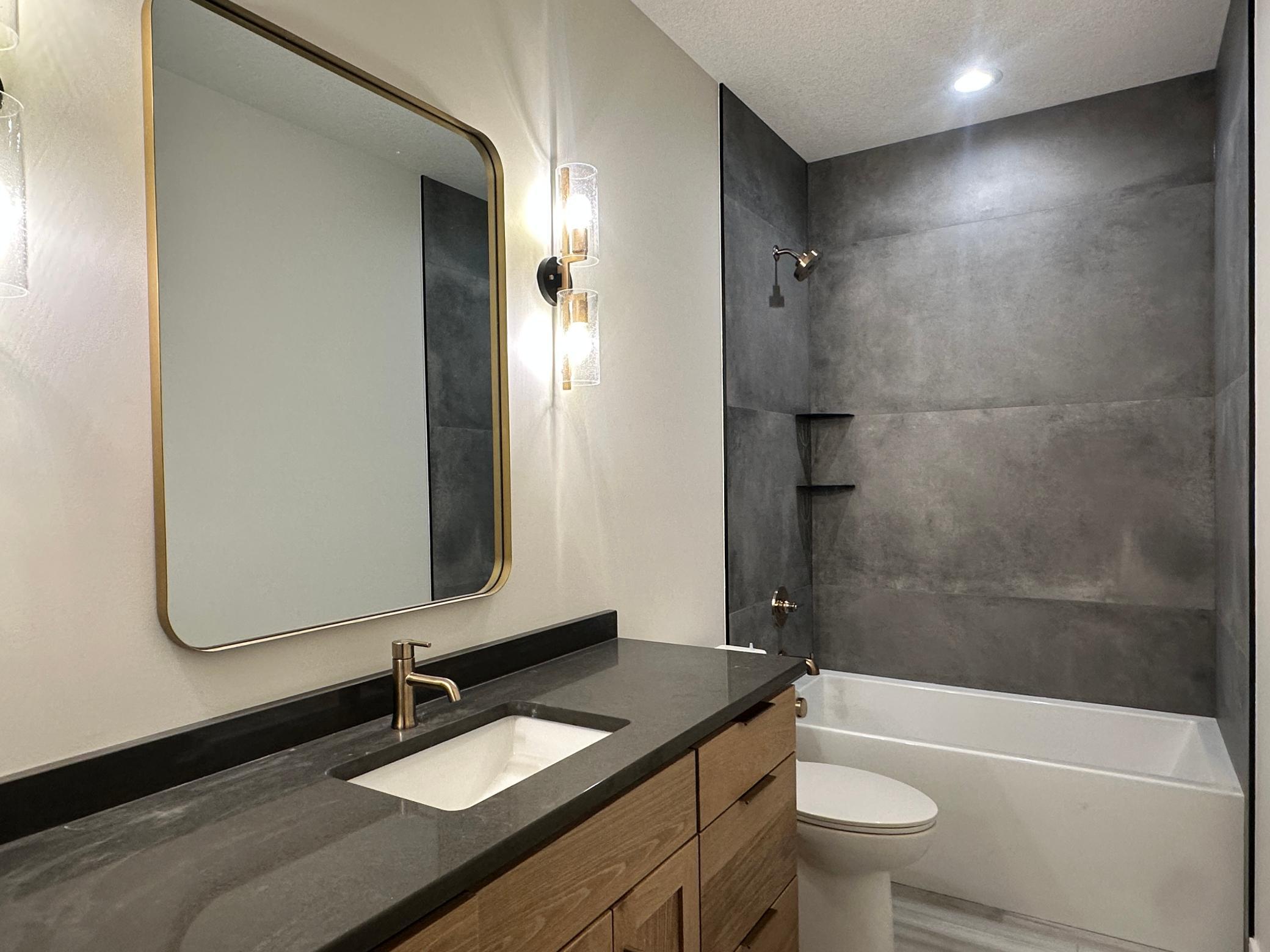 Rochester, Minnesota, 55901, United States, 5 Bedrooms Bedrooms, ,3 BathroomsBathrooms,Residential,Active,2007109