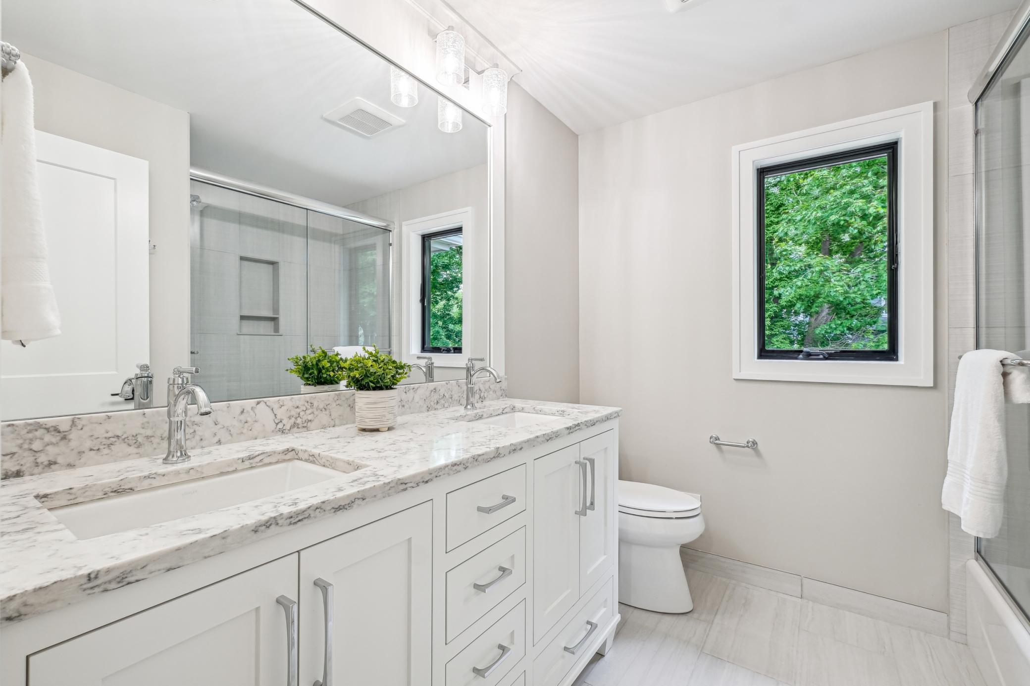 Eden Prairie, Minnesota, 55347, United States, ,4 BathroomsBathrooms,Residential,Active,1843432