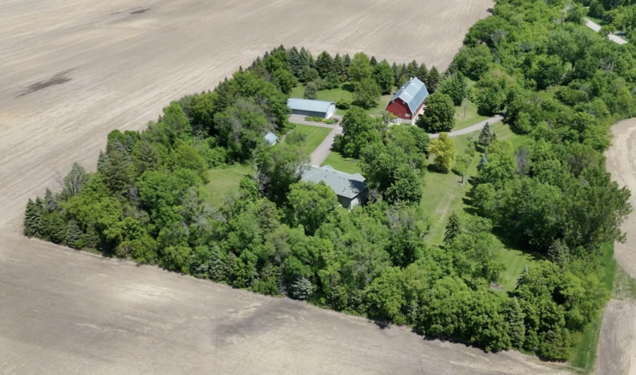 Northfield, Minnesota, 55057, United States, 3 Bedrooms Bedrooms, ,3 BathroomsBathrooms,Residential,Active,1920261