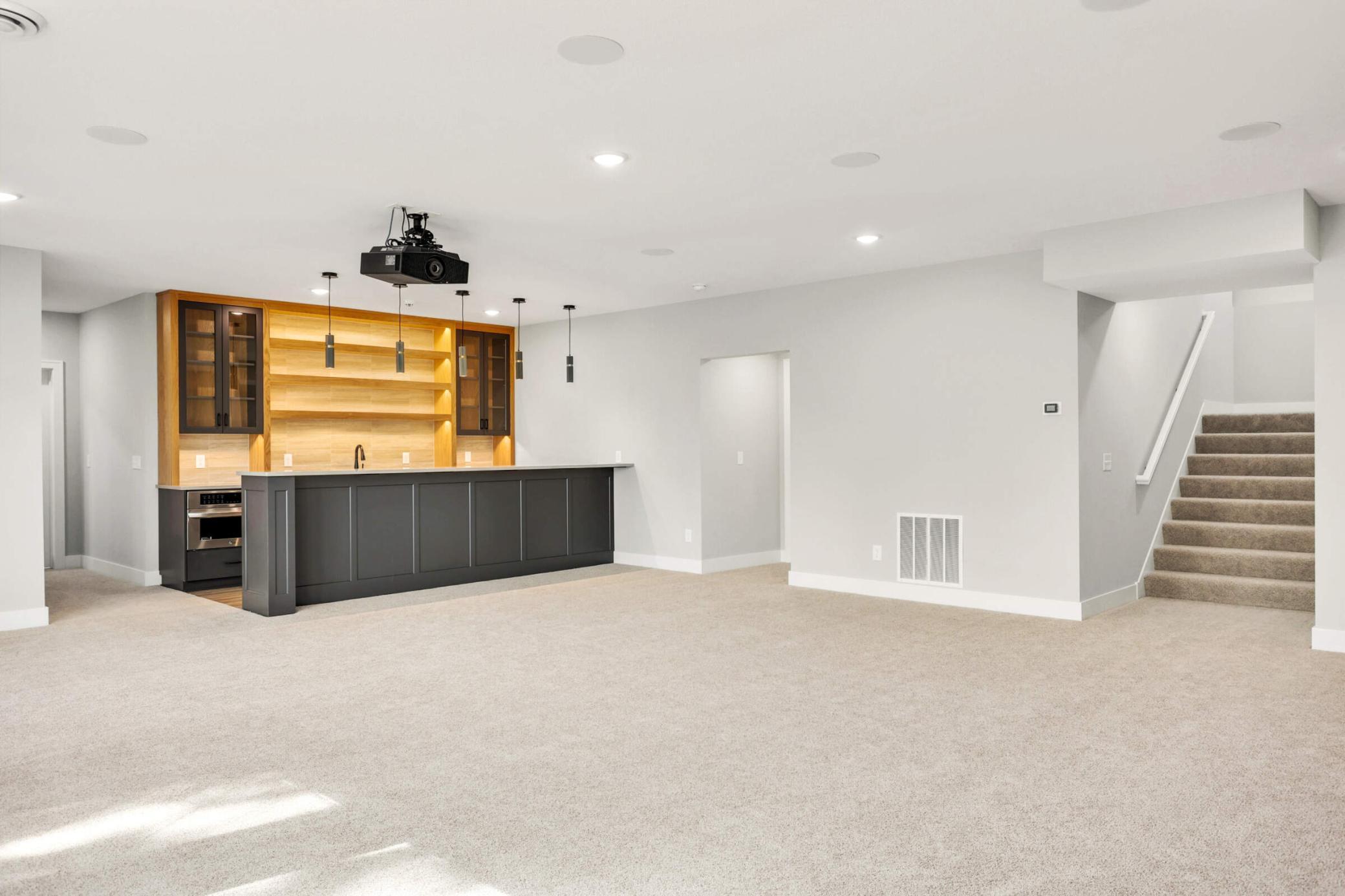 Minneapolis, Minnesota, 55416, United States, 4 Bedrooms Bedrooms, ,4 BathroomsBathrooms,Residential,Active,1770148