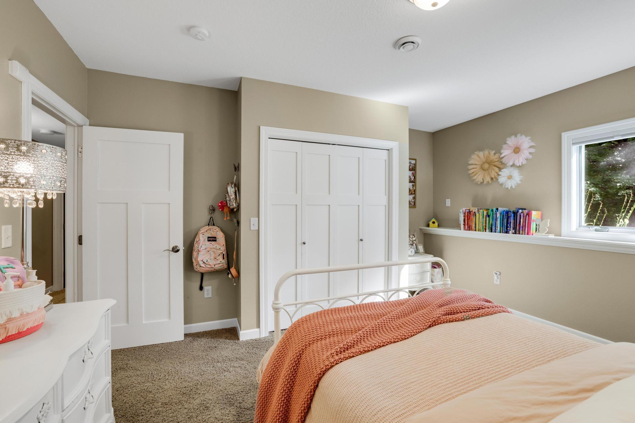 Prescott, Wisconsin, 54021, United States, 5 Bedrooms Bedrooms, ,4 BathroomsBathrooms,Residential,Active,1961932