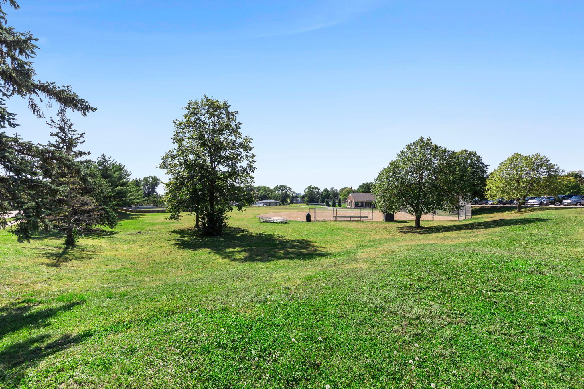Minneapolis, Minnesota, 55435, United States, 5 Bedrooms Bedrooms, ,5 BathroomsBathrooms,Residential,Active,1944270