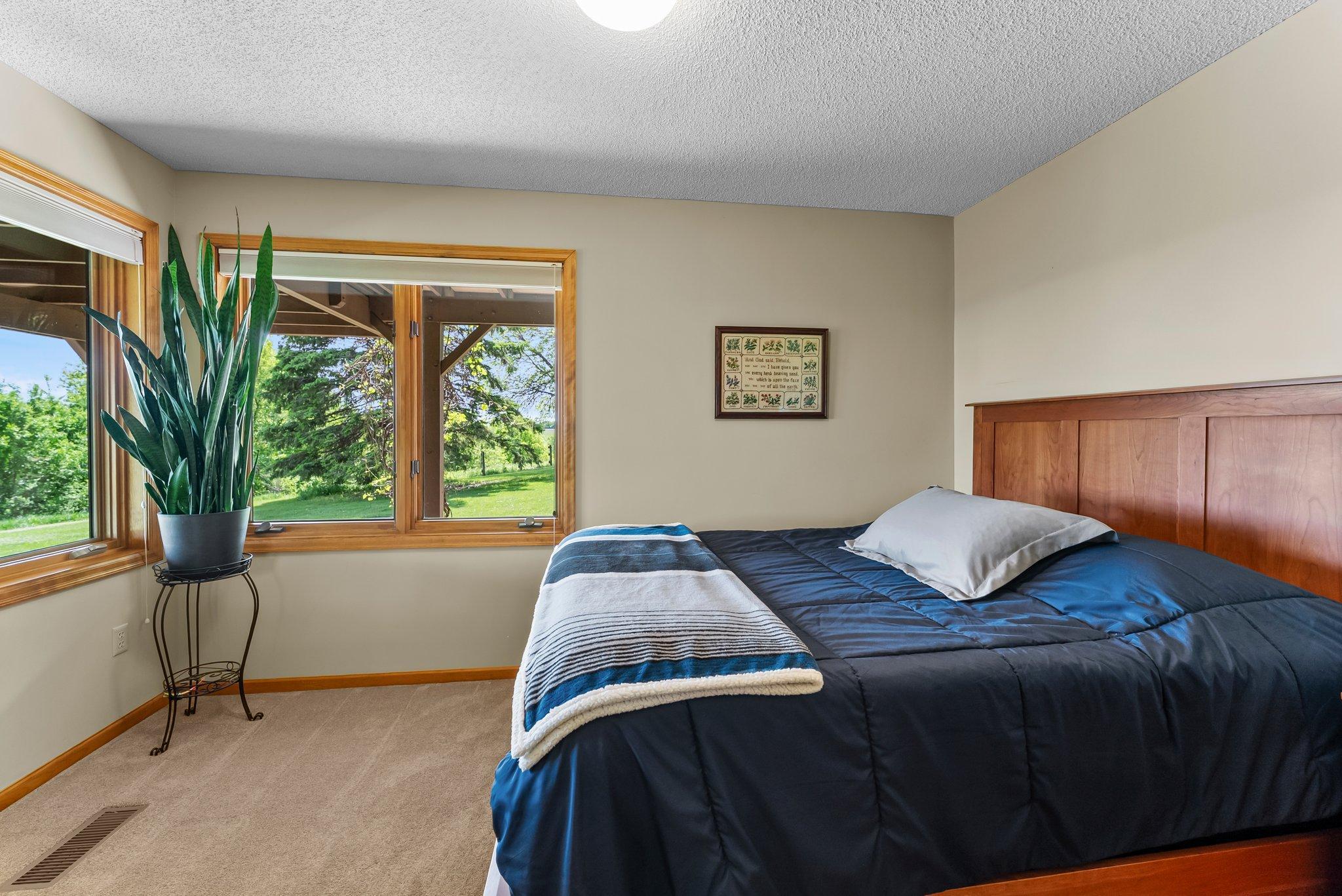 Northfield, Minnesota, 55057, United States, ,3 BathroomsBathrooms,Residential,Active,1843421