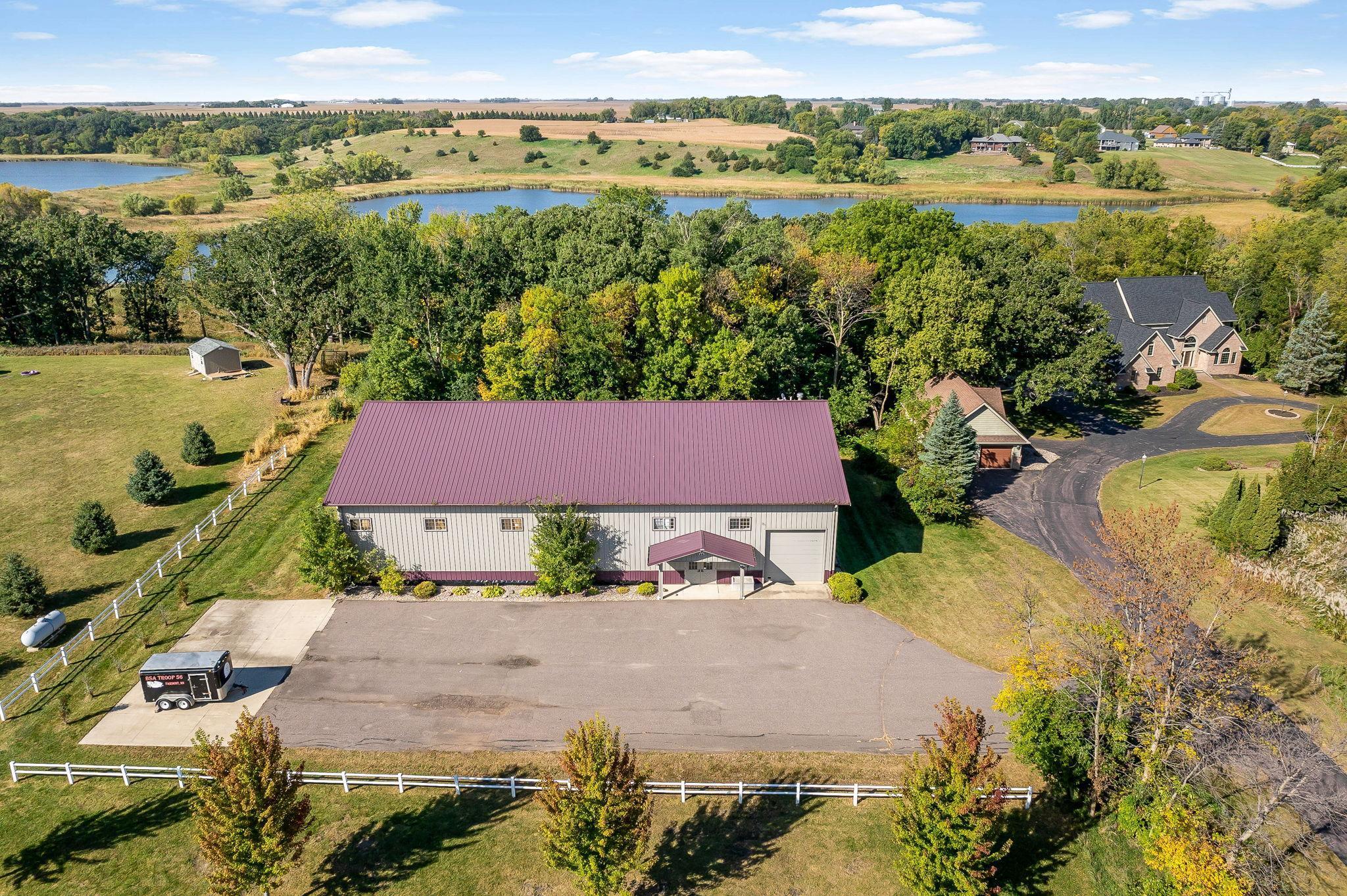 Fairmont, Minnesota, 56031, United States, 5 Bedrooms Bedrooms, ,6 BathroomsBathrooms,Residential,Active,1953012