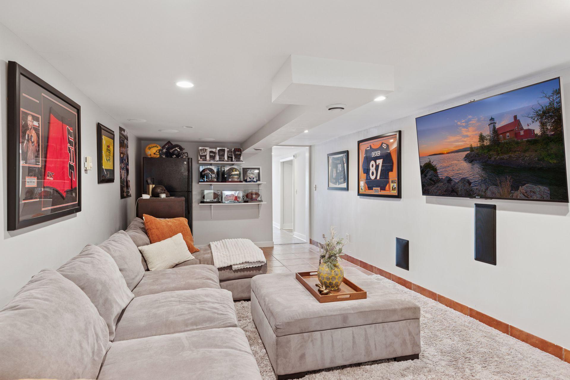 Minneapolis, Minnesota, 55441, United States, 4 Bedrooms Bedrooms, ,3 BathroomsBathrooms,Residential,Active,1953266