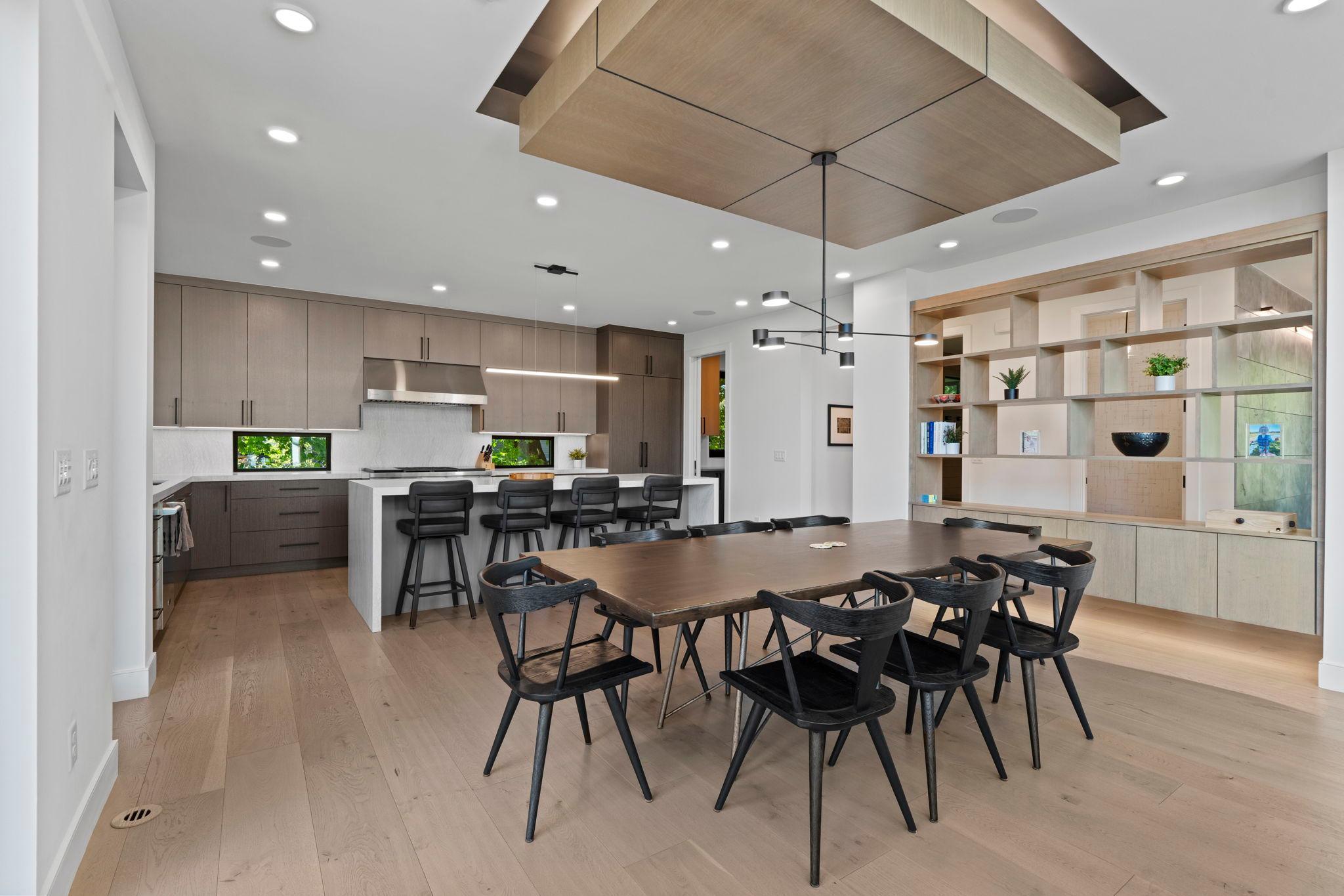 Shakopee, Minnesota, 55379, United States, 5 Bedrooms Bedrooms, ,5 BathroomsBathrooms,Residential,Active,1964254