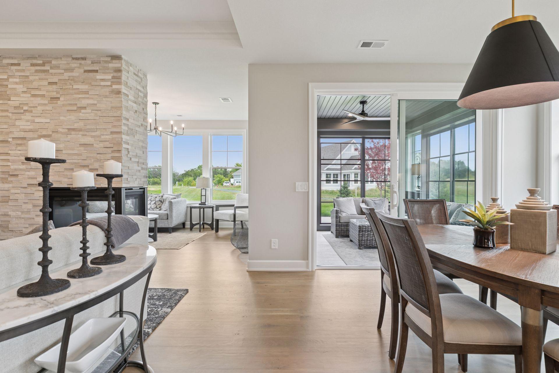 Saint Paul, Minnesota, 55127, United States, 2 Bedrooms Bedrooms, ,2 BathroomsBathrooms,Residential,Active,1953255
