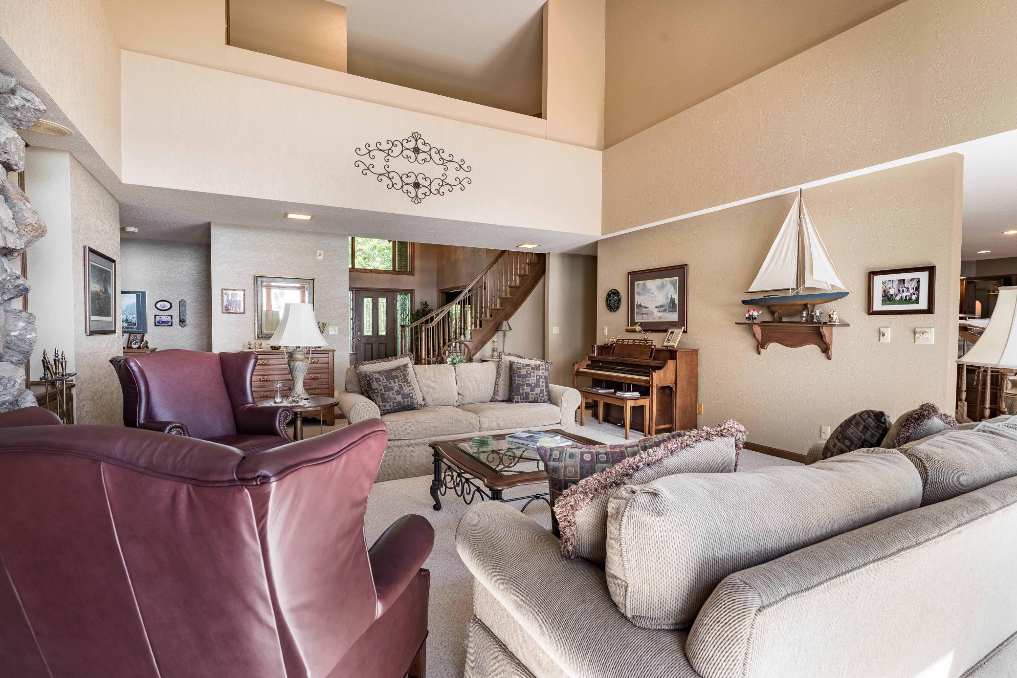 Alexandria, Minnesota, 56308, United States, 4 Bedrooms Bedrooms, ,6 BathroomsBathrooms,Residential,Active,1964256