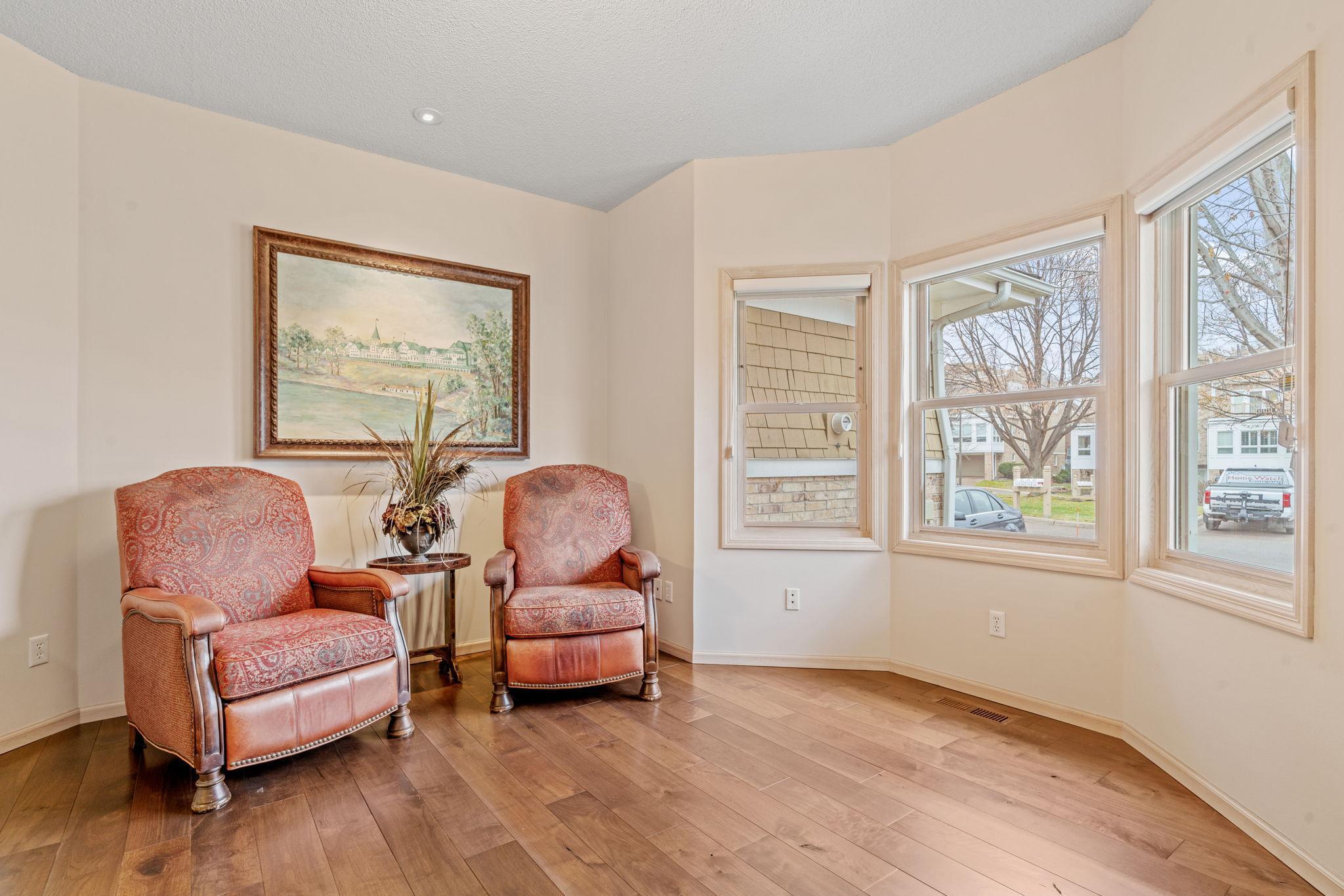 Wayzata, Minnesota, 55391, United States, 4 Bedrooms Bedrooms, ,3 BathroomsBathrooms,Residential,Active,1953718