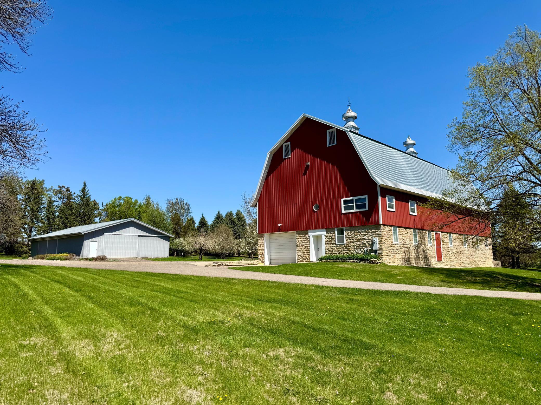 Northfield, Minnesota, 55057, United States, 3 Bedrooms Bedrooms, ,3 BathroomsBathrooms,Residential,Active,1920261