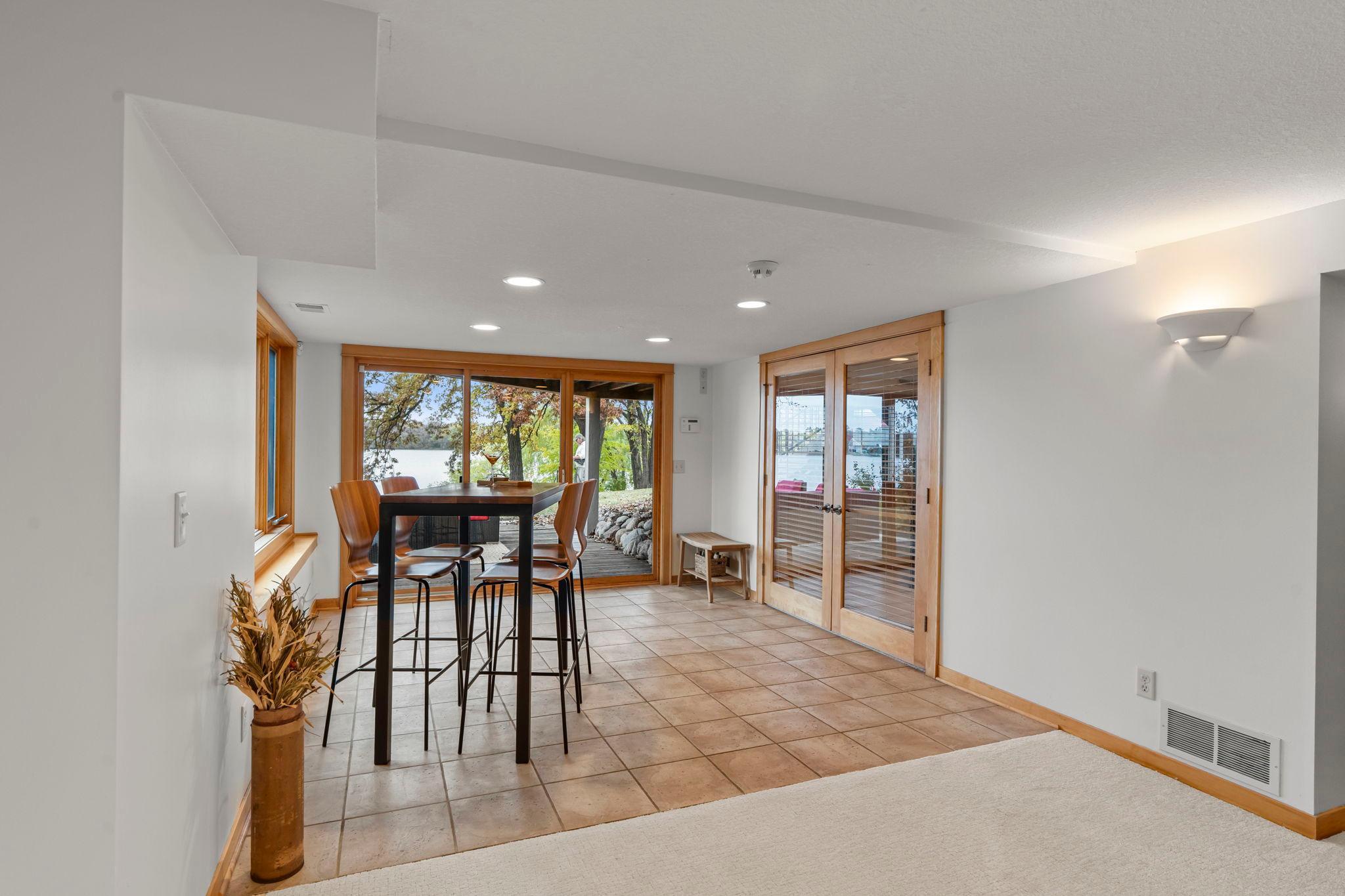 Arden Hills, Minnesota, 55112, United States, 4 Bedrooms Bedrooms, ,3 BathroomsBathrooms,Residential,Active,1973290