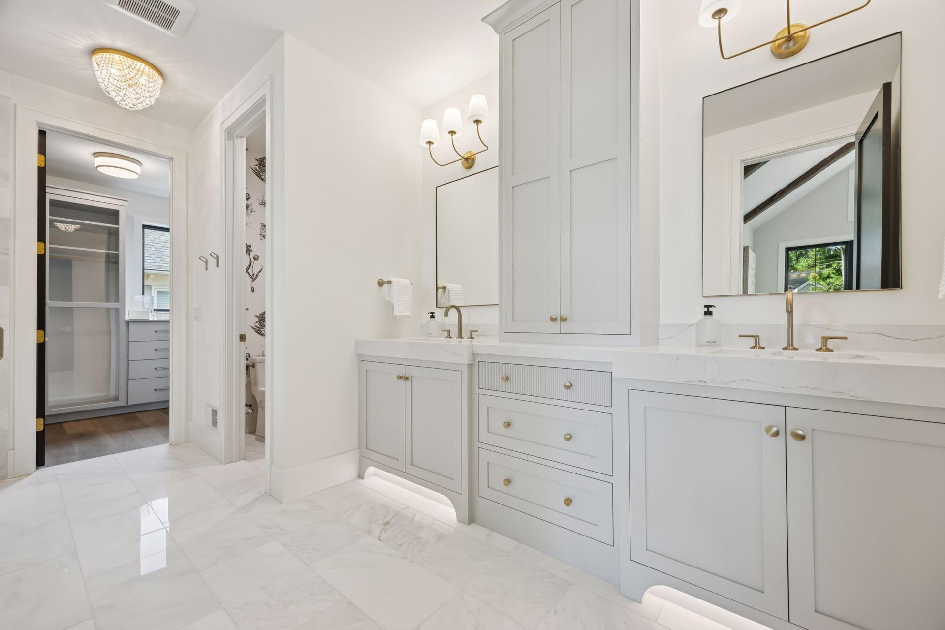 Minneapolis, Minnesota, 55424, United States, 5 Bedrooms Bedrooms, ,6 BathroomsBathrooms,Residential,Active,1959982