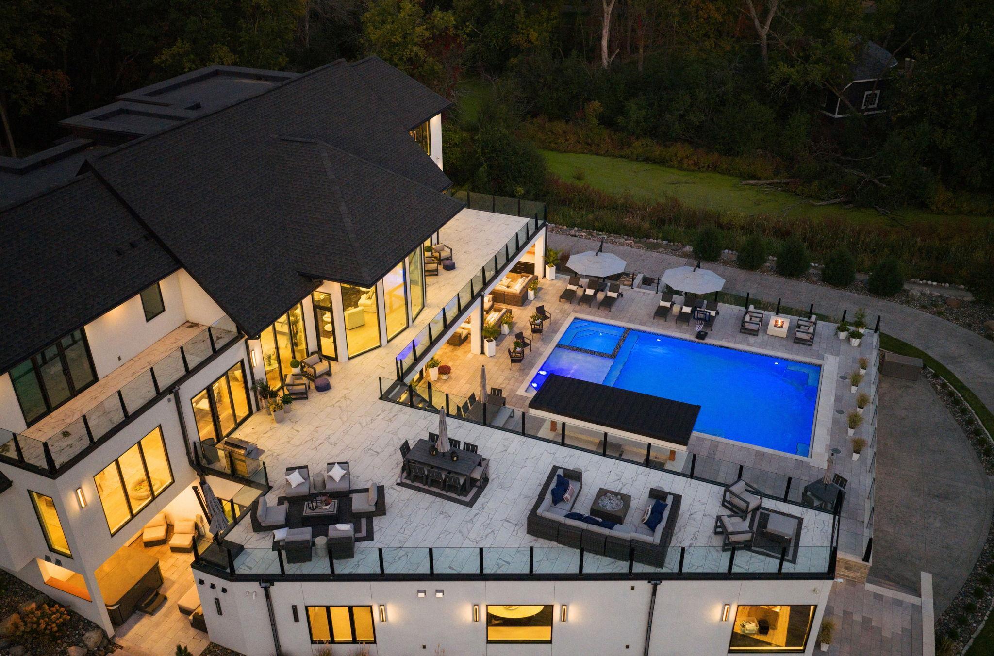 Wayzata, Minnesota, 55391, United States, 8 Bedrooms Bedrooms, ,11 BathroomsBathrooms,Residential,Active,1959932