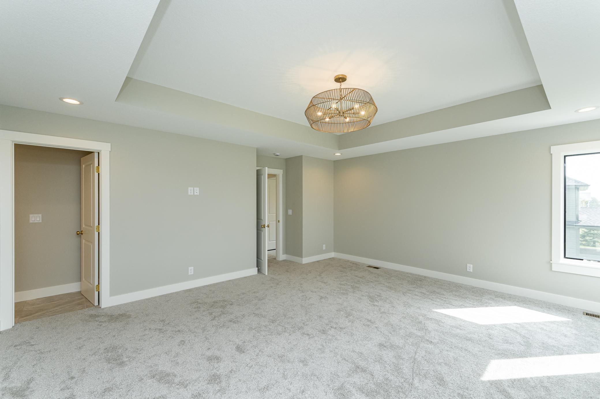 Rochester, Minnesota, 55902, United States, 6 Bedrooms Bedrooms, ,5 BathroomsBathrooms,Residential,Active,1936101