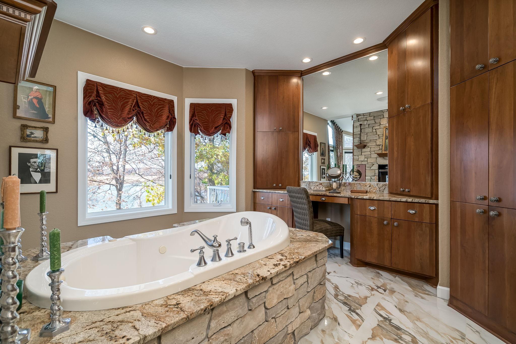 Prior Lake, Minnesota, 55372, United States, 4 Bedrooms Bedrooms, ,5 BathroomsBathrooms,Residential,Active,1922492