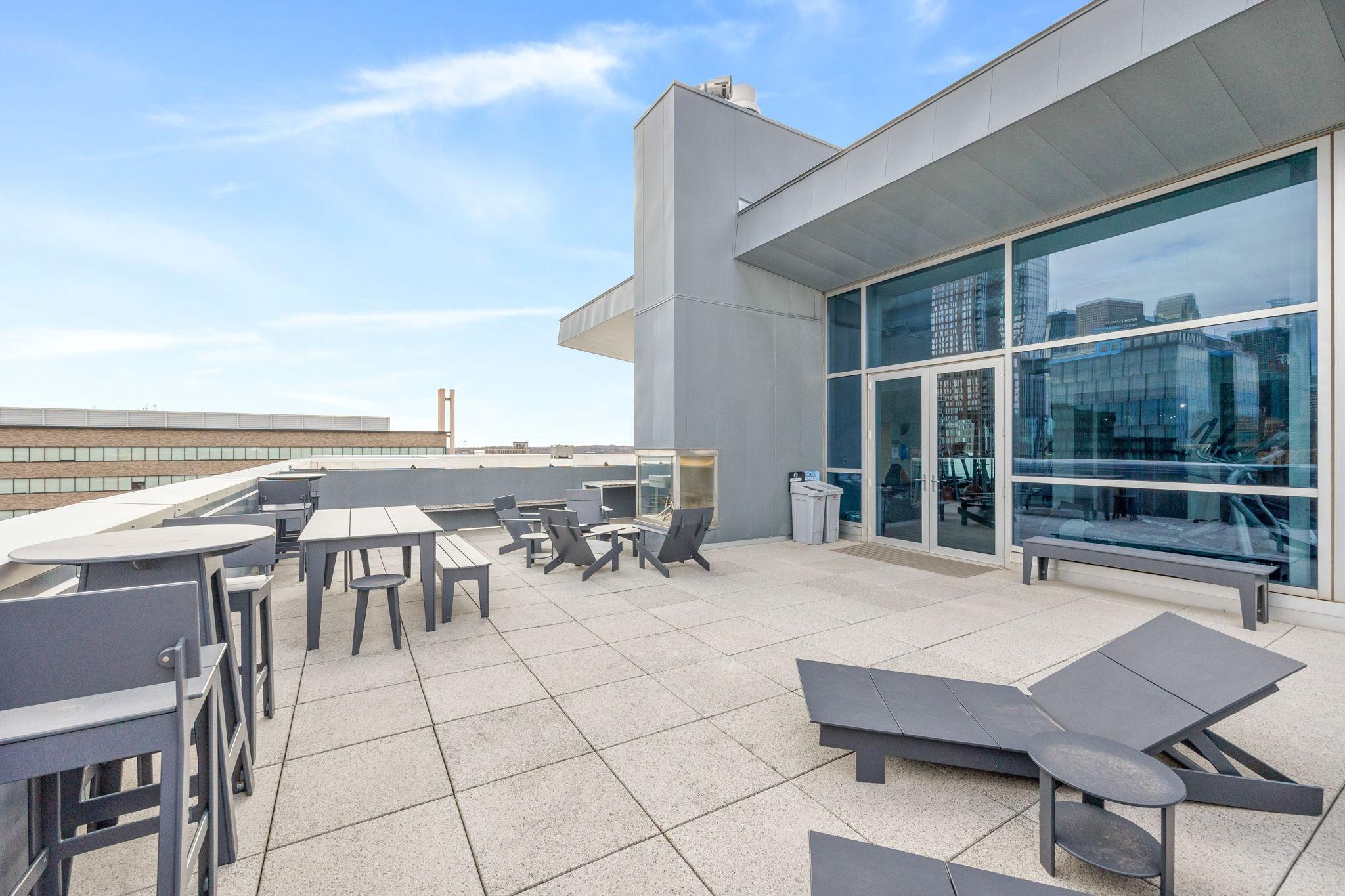 Minneapolis, Minnesota, 55401, United States, 2 Bedrooms Bedrooms, ,3 BathroomsBathrooms,Residential,Active,1756828