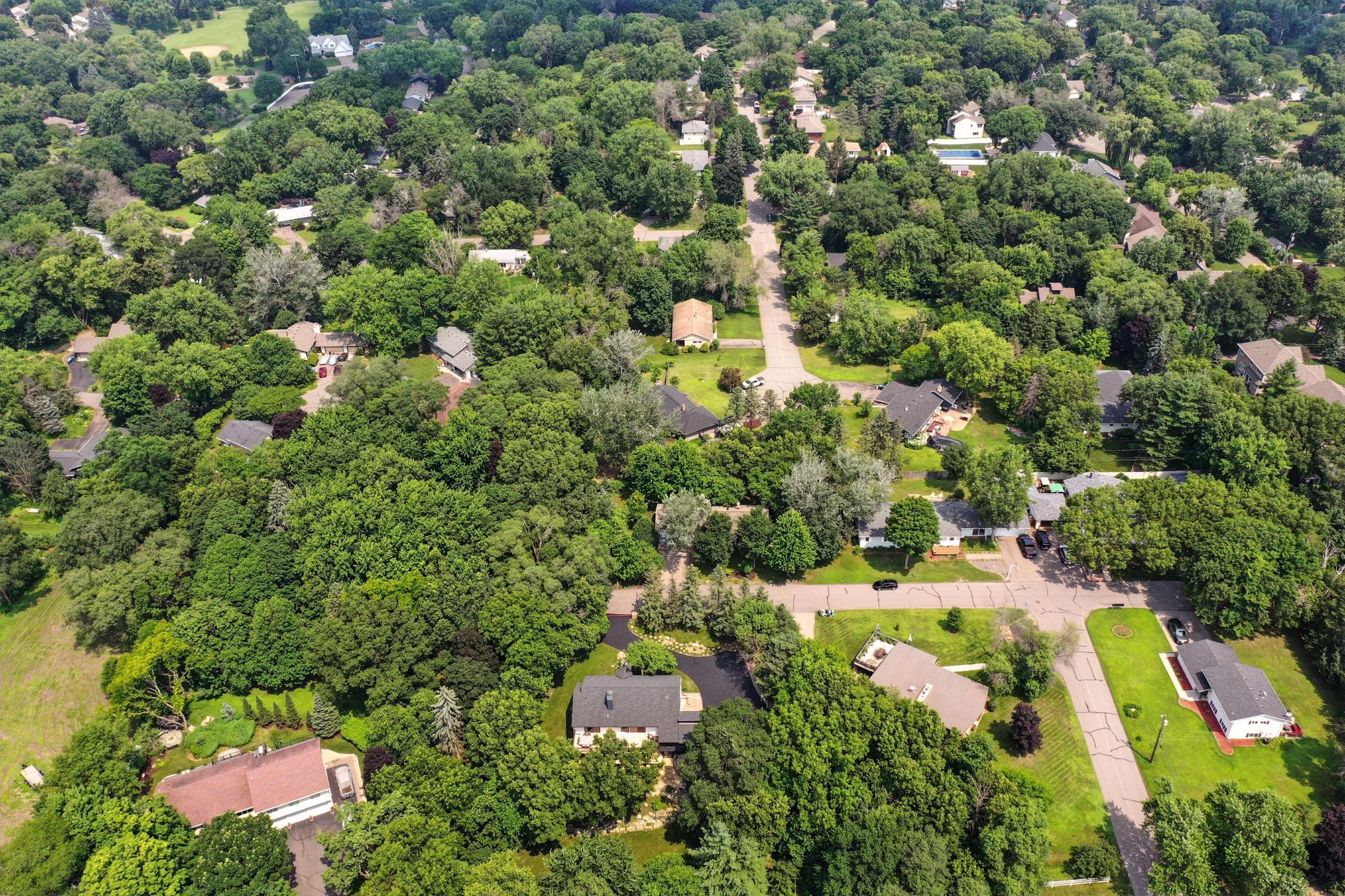 Minnetonka, Minnesota, 55345, United States, 5 Bedrooms Bedrooms, ,3 BathroomsBathrooms,Residential,Active,1971001