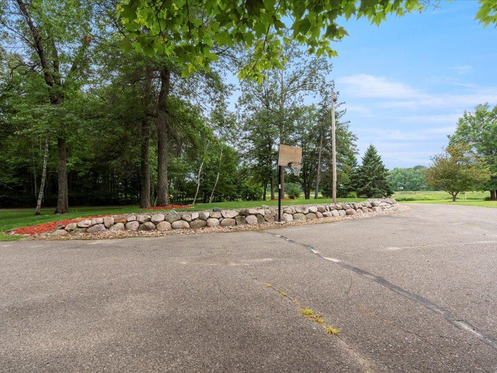 Merrifield, Minnesota, 56465, United States, 6 Bedrooms Bedrooms, ,4 BathroomsBathrooms,Residential,Active,1934819