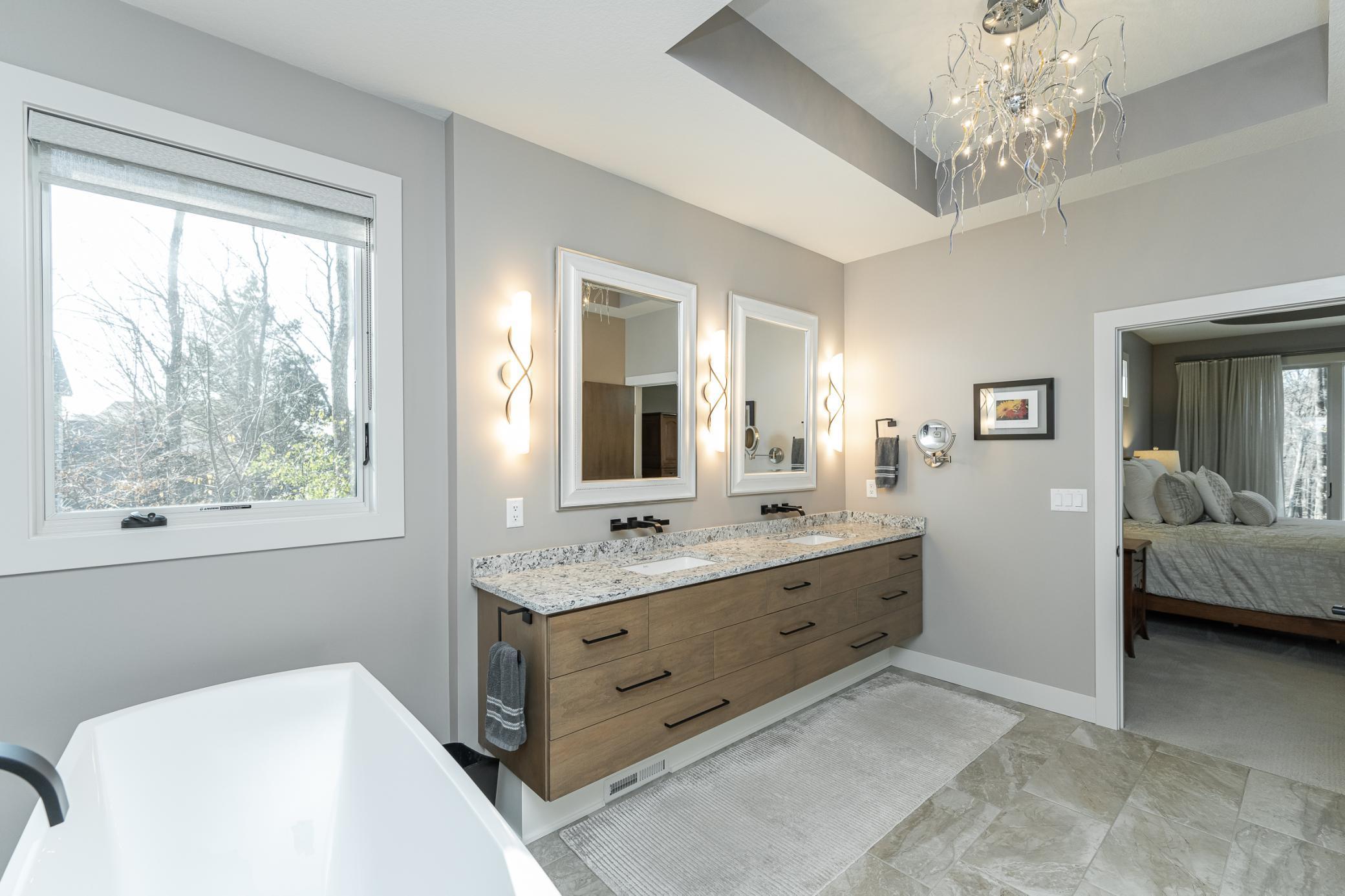 Rochester, Minnesota, 55902, United States, 4 Bedrooms Bedrooms, ,3 BathroomsBathrooms,Residential,Active,1905106