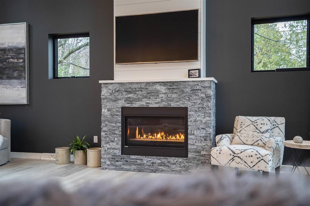 Duluth, Minnesota, 55811, United States, 3 Bedrooms Bedrooms, ,3 BathroomsBathrooms,Residential,Active,1963384