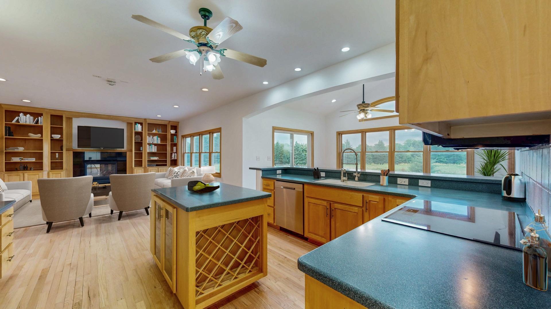 Rochester, Minnesota, 55902, United States, 5 Bedrooms Bedrooms, ,4 BathroomsBathrooms,Residential,Active,1902957