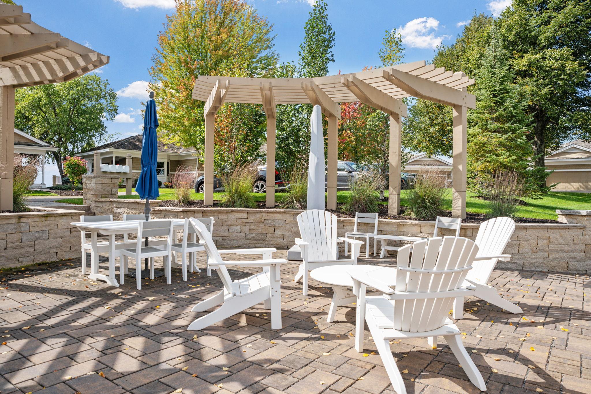 Wayzata, Minnesota, 55391, United States, 4 Bedrooms Bedrooms, ,3 BathroomsBathrooms,Residential,Active,1953718