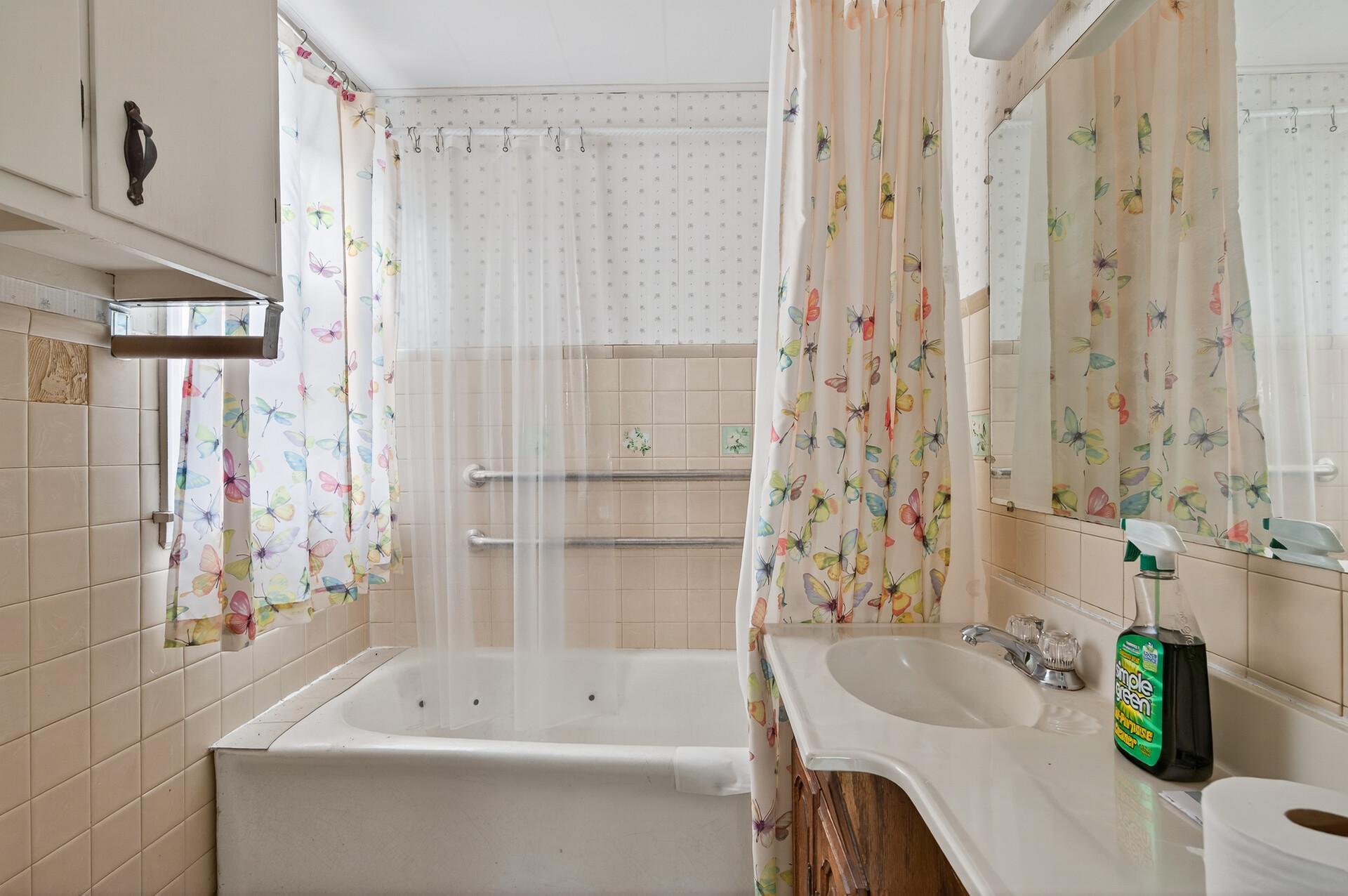 Marine On Saint Croix, Minnesota, 55047, United States, 4 Bedrooms Bedrooms, ,1 BathroomBathrooms,Residential,Active,1964492